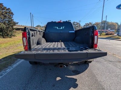 2022 Ford Super Duty F-350 DRW LARIAT