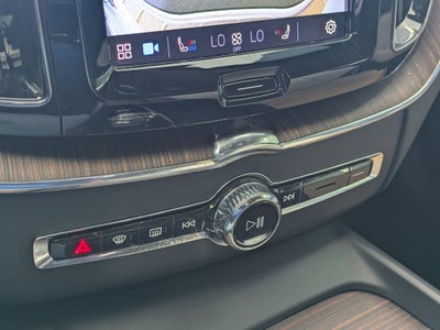 2022 Volvo XC60 Inscription