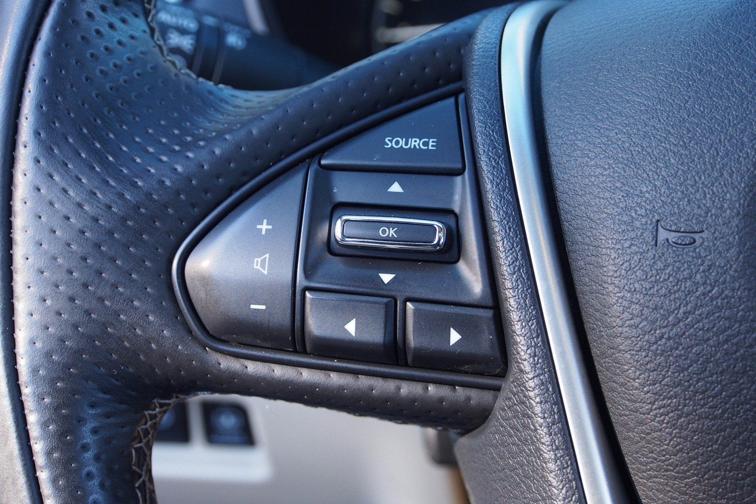 2023 Nissan Maxima Platinum