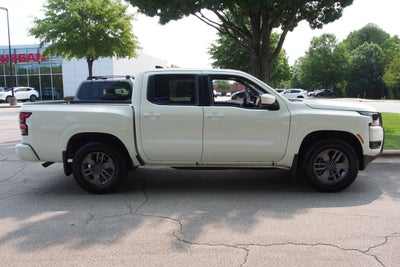 2025 Nissan Frontier SV
