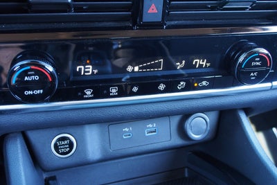 2022 Nissan Rogue SV