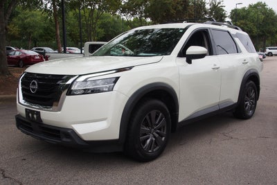 2022 Nissan Pathfinder SV