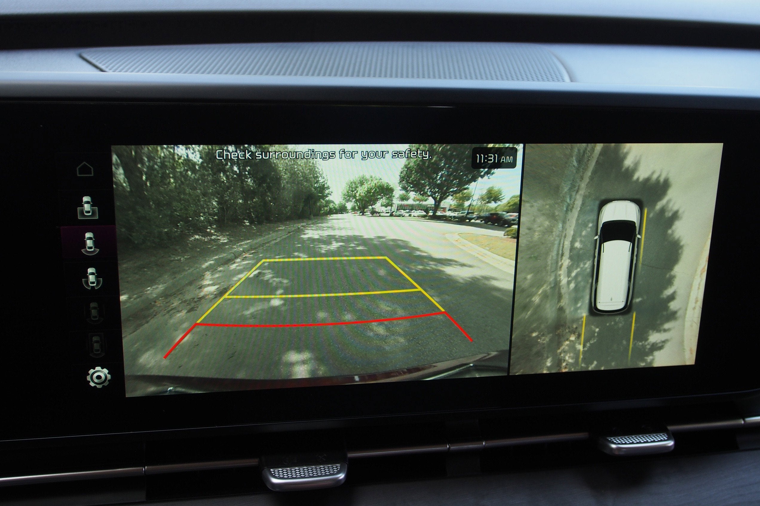 2023 Kia Carnival SX