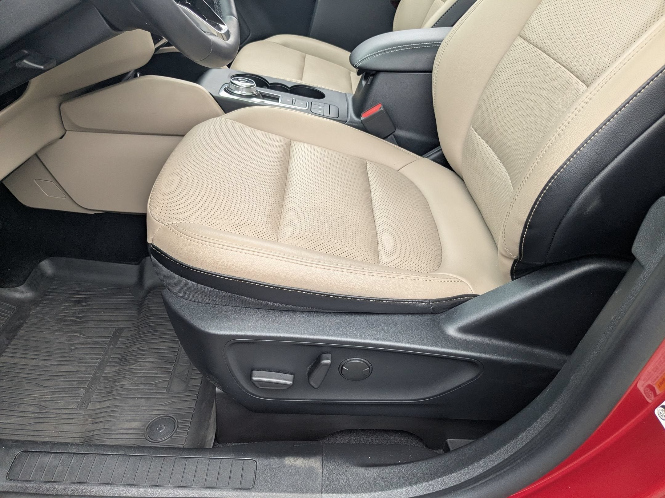 2021 Ford Escape Titanium Hybrid