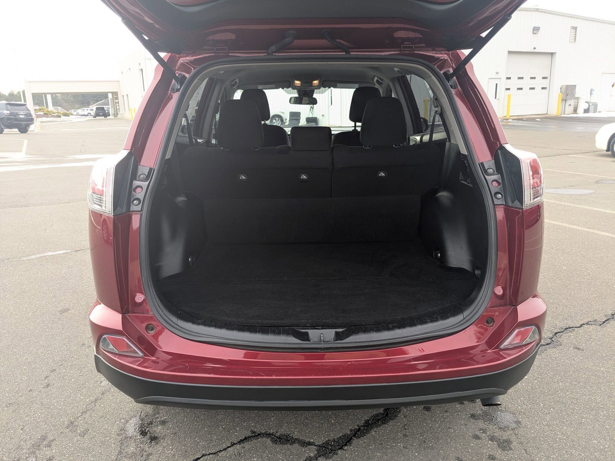 2018 Toyota RAV4 LE