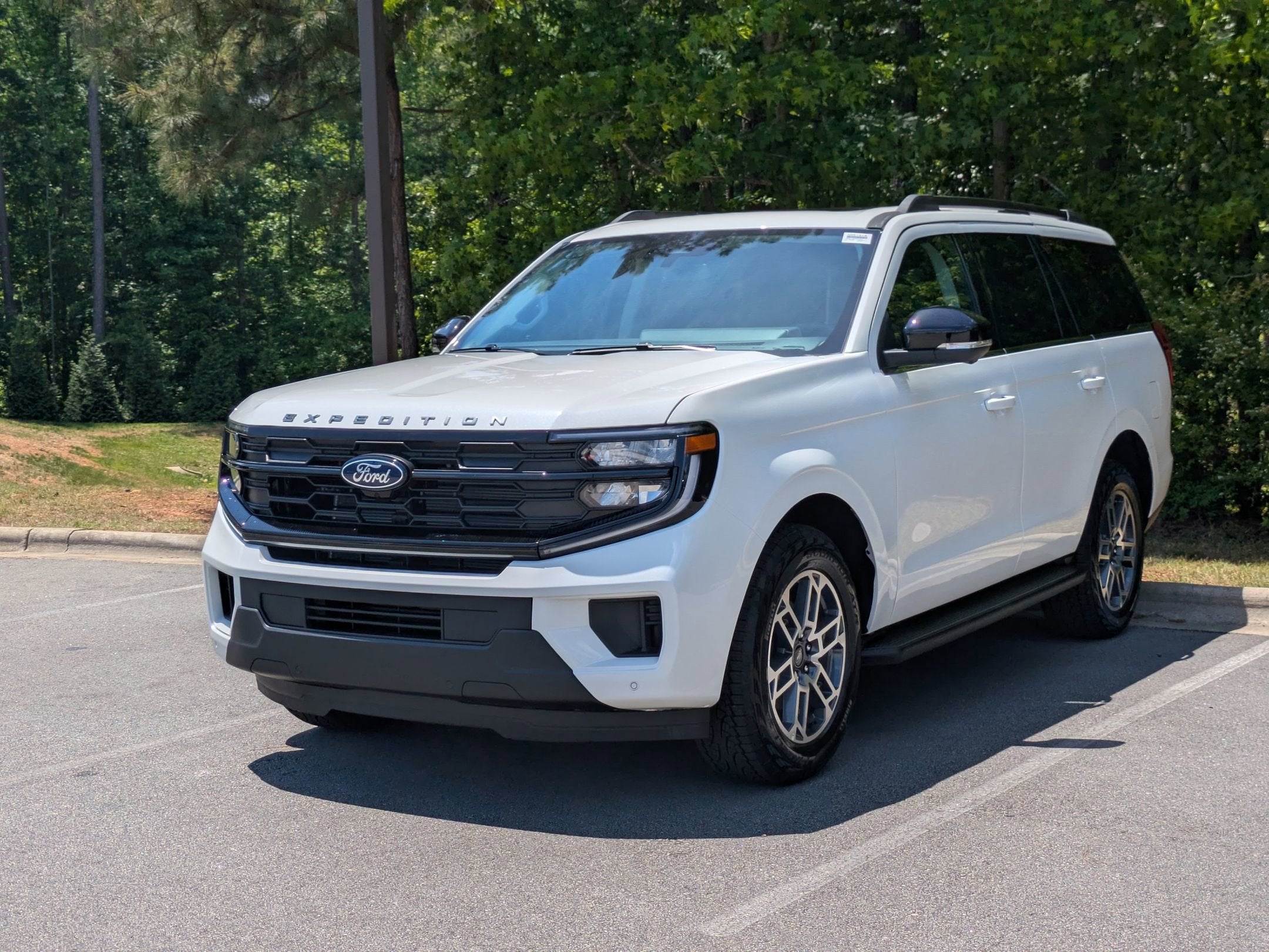 2026 Ford Expedition Active