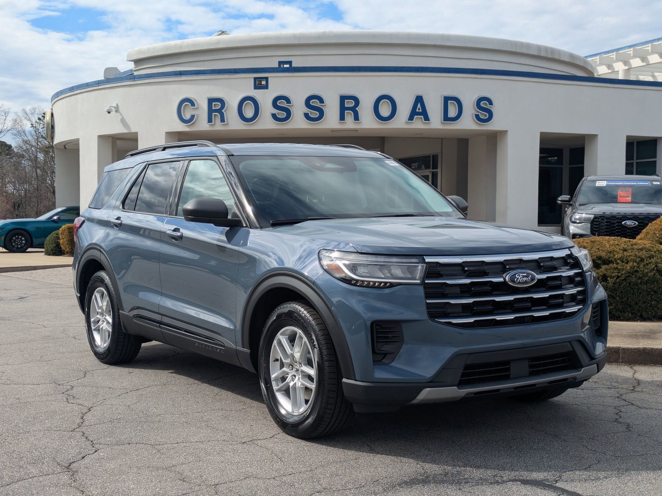 2026 Ford Explorer Active w/200A Pkg