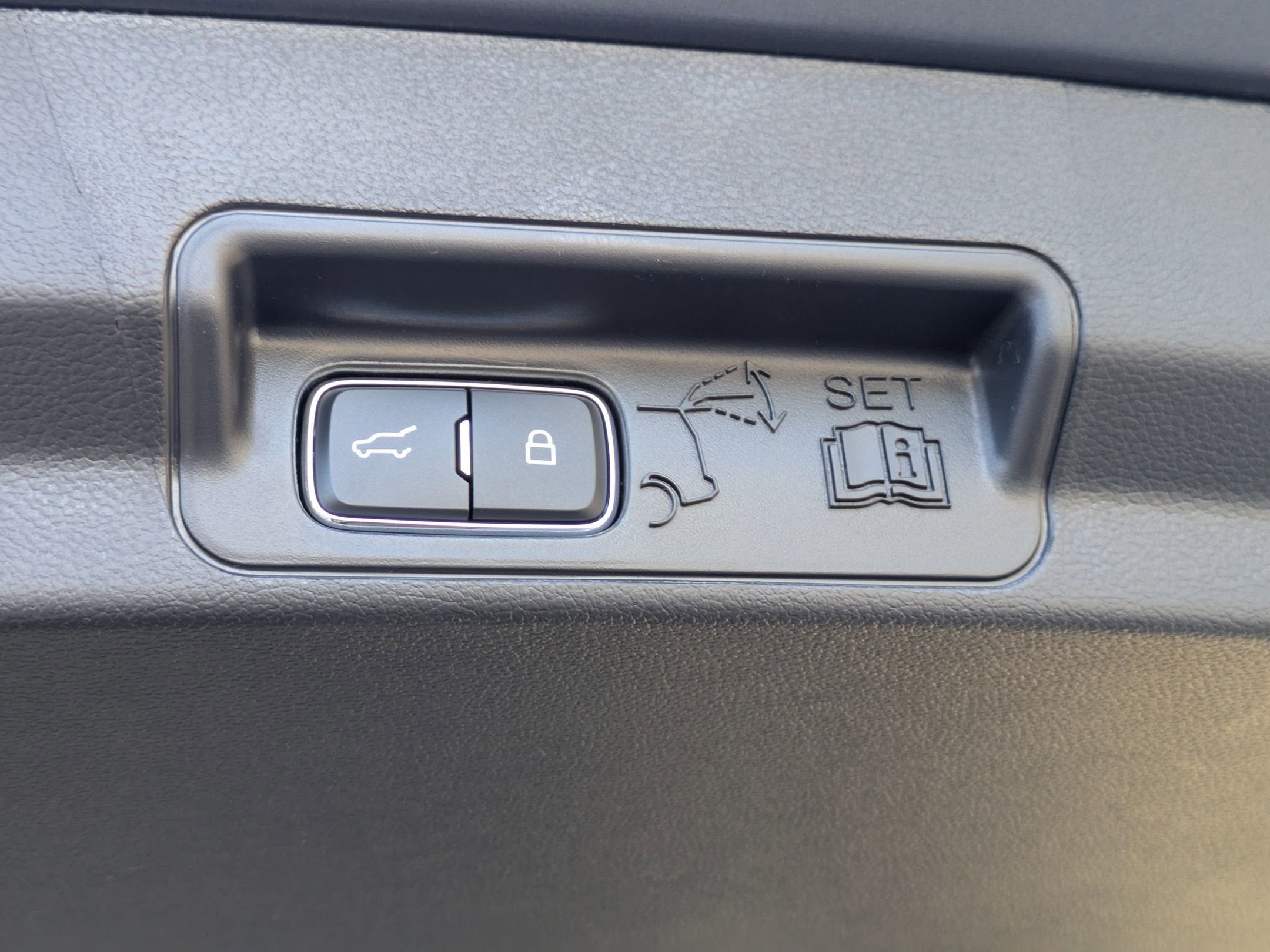 2026 Ford Explorer Active (200A)