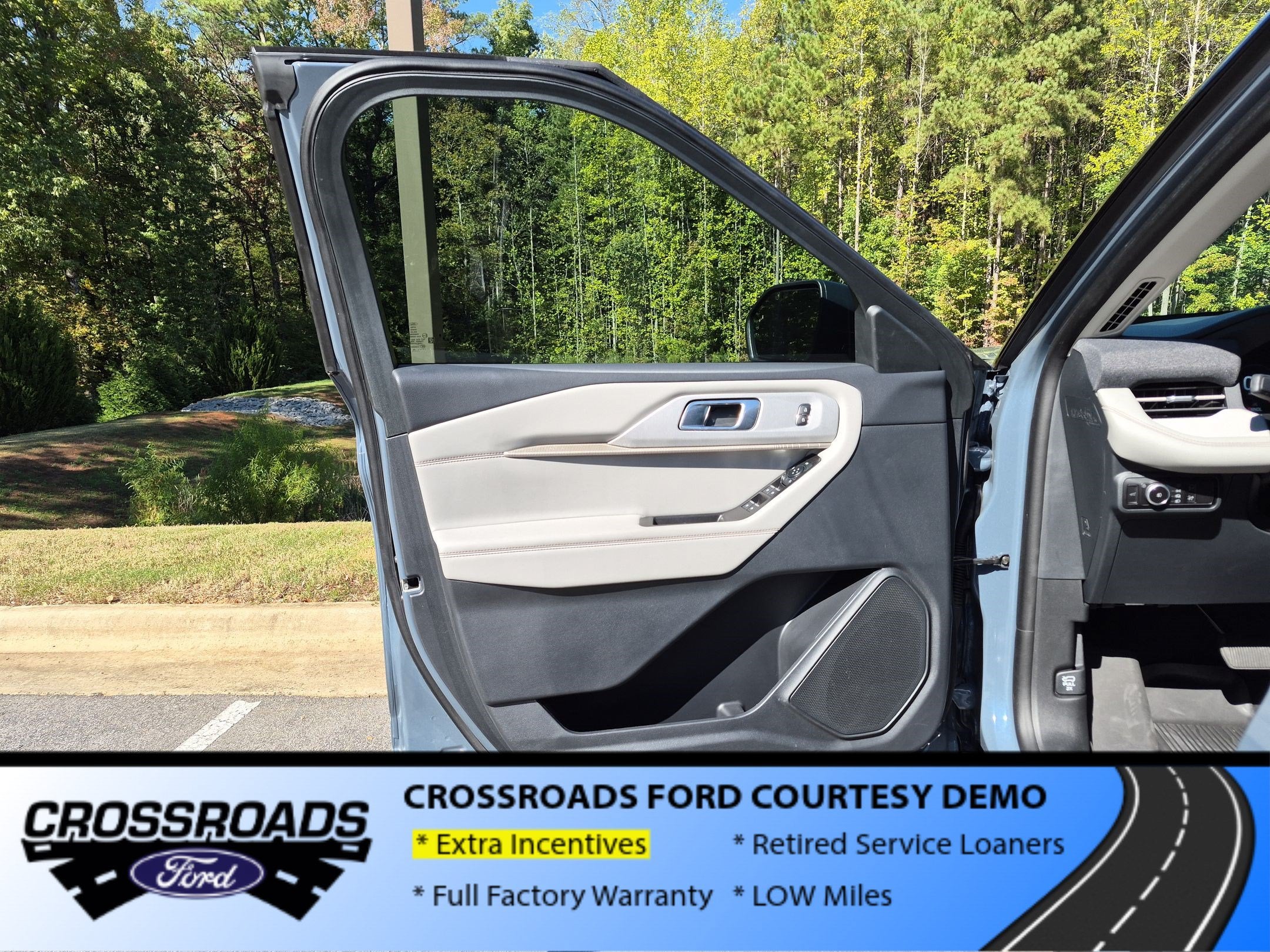 2026 Ford Explorer Active w/200A Pkg