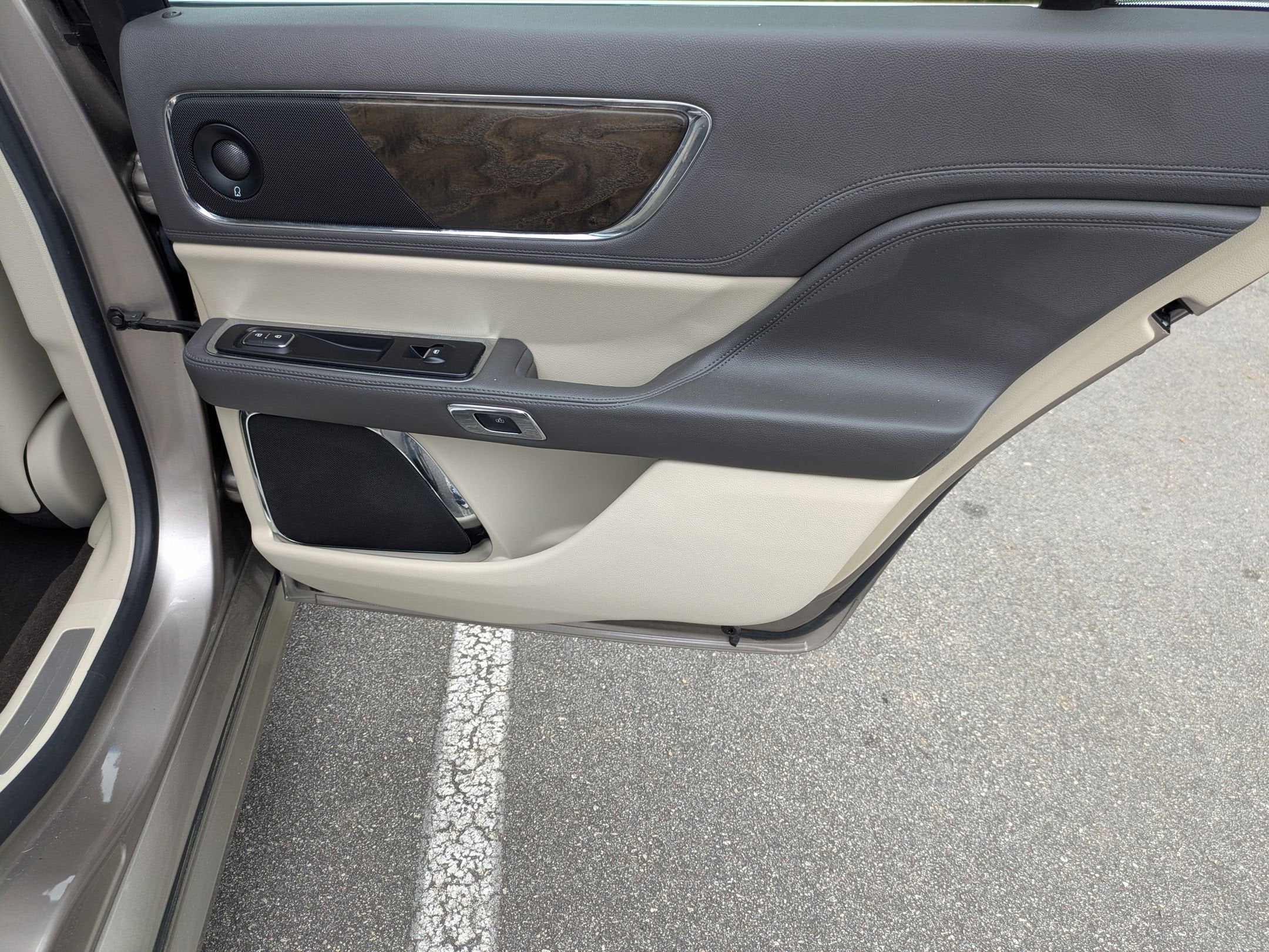 2019 Lincoln Continental Reserve
