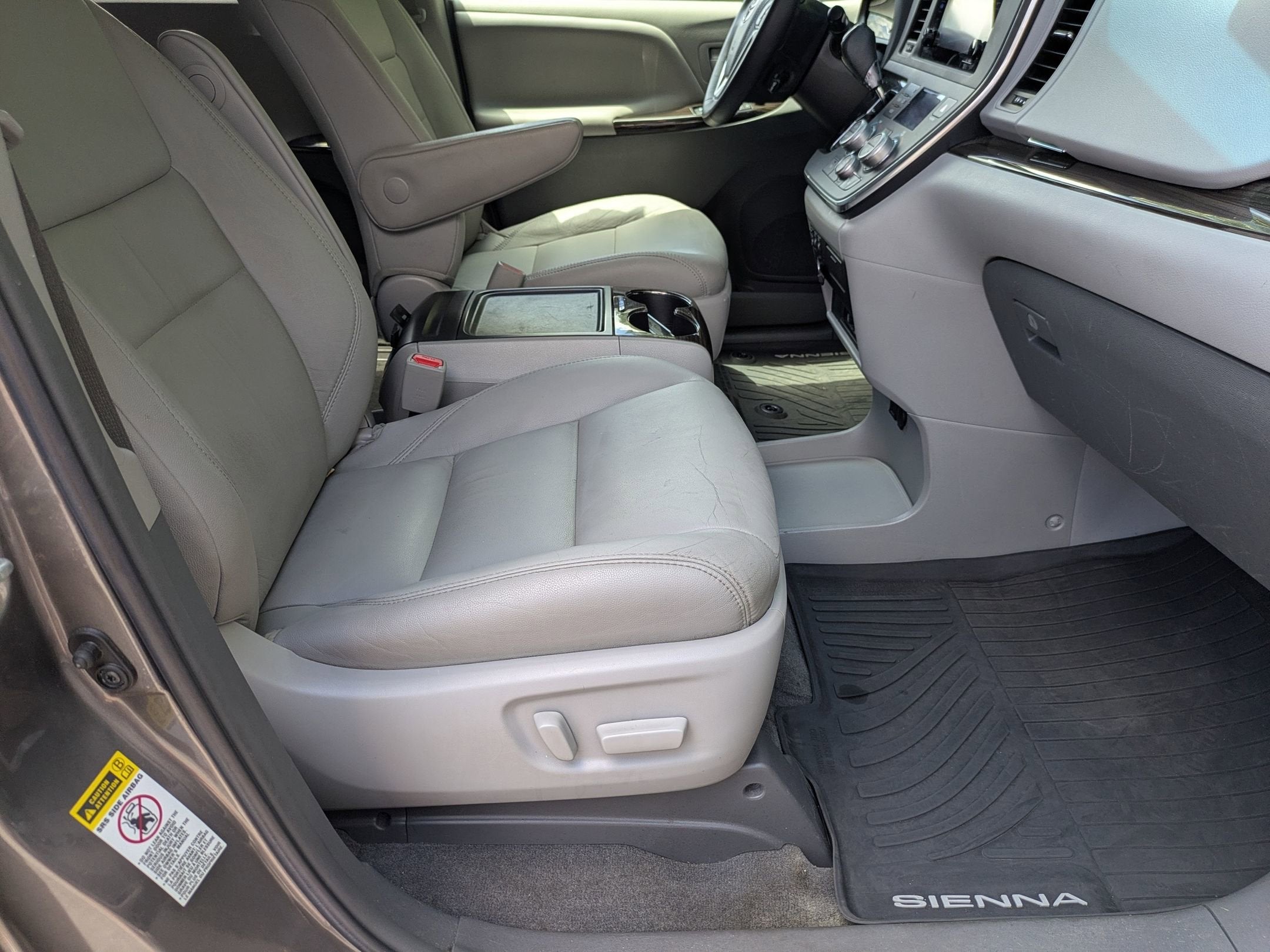 2017 Toyota Sienna XLE Premium