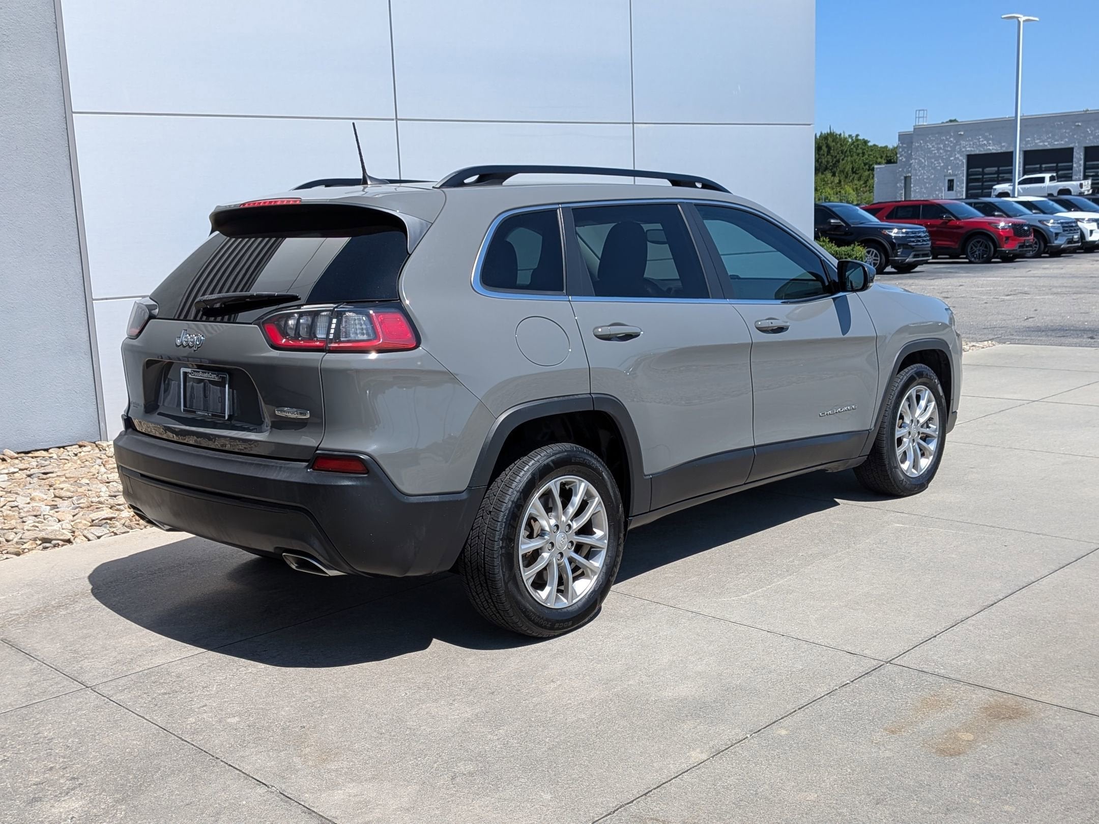 2022 Jeep Cherokee Latitude Lux