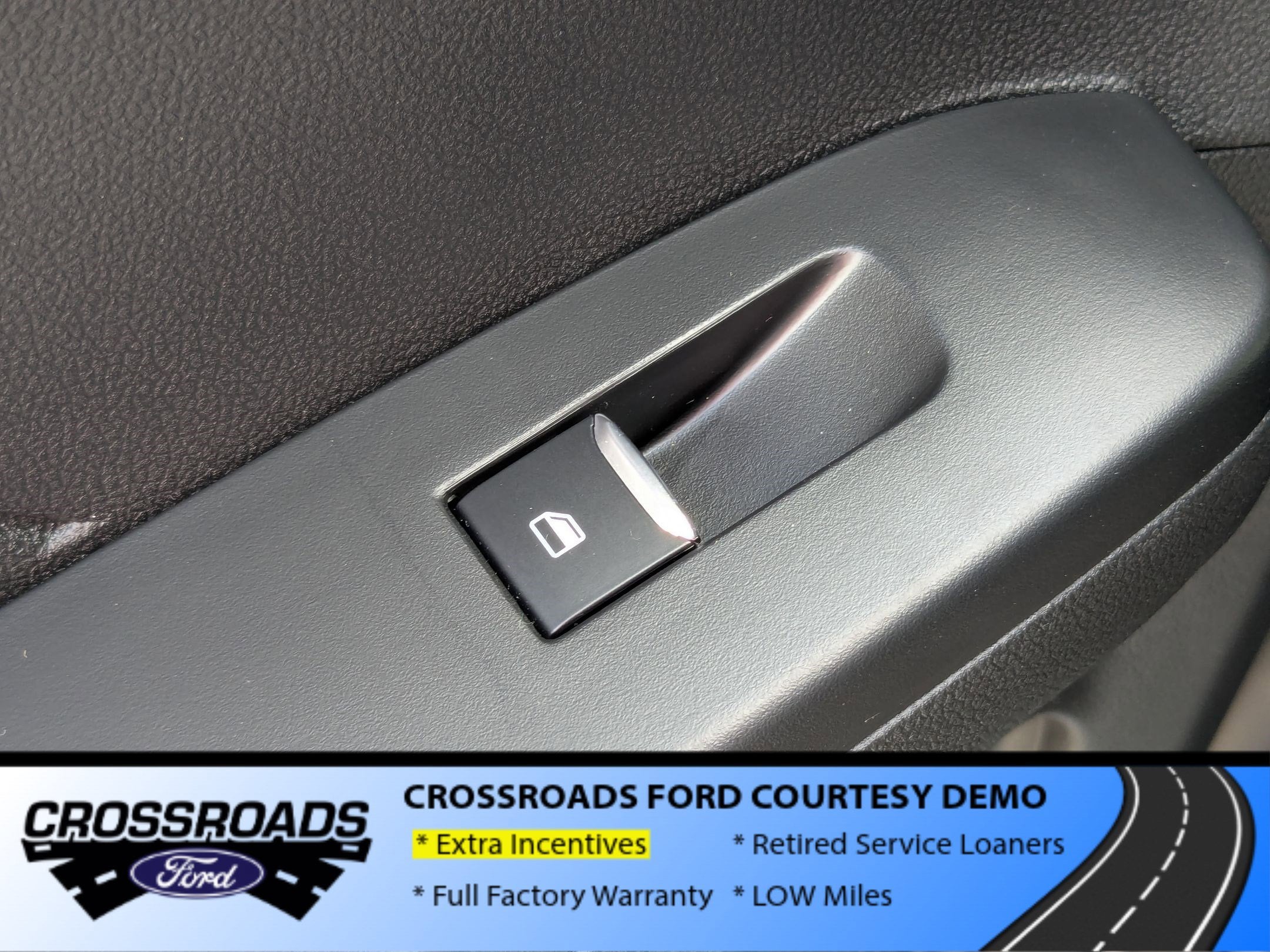 2025 Ford Escape ST-Line - Crossroads Courtesy Demo