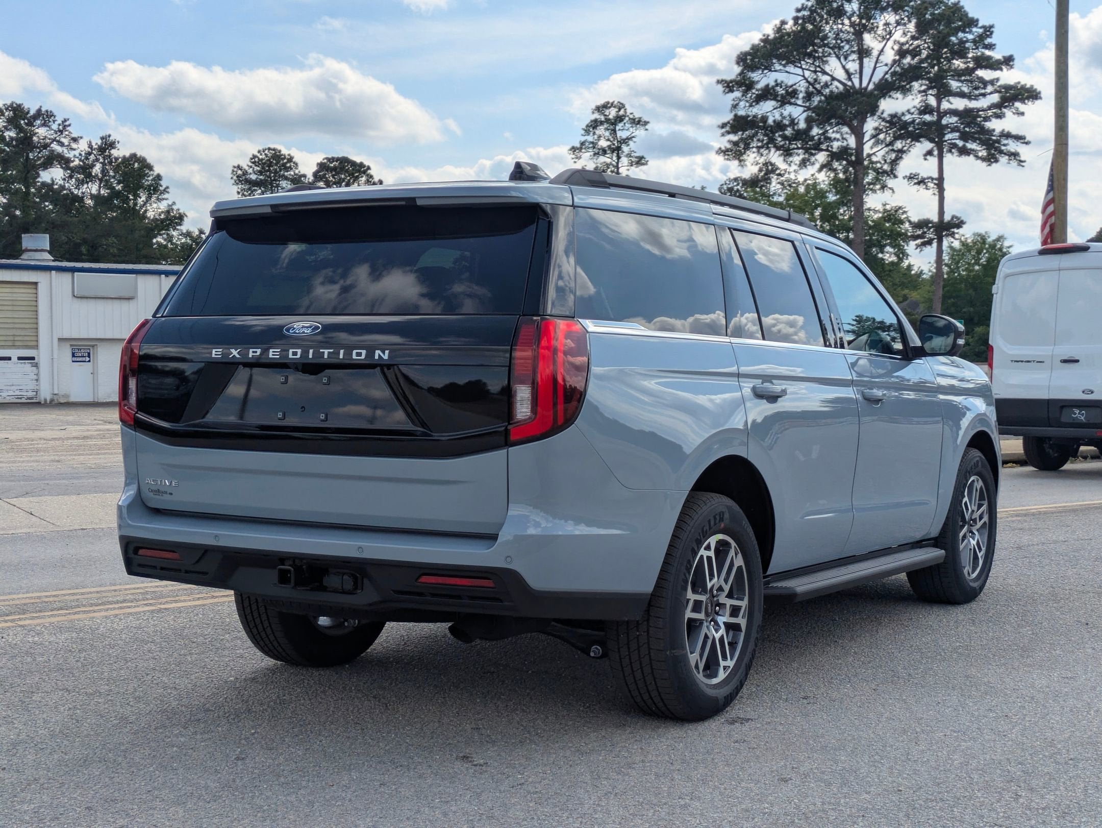 2026 Ford Expedition Active