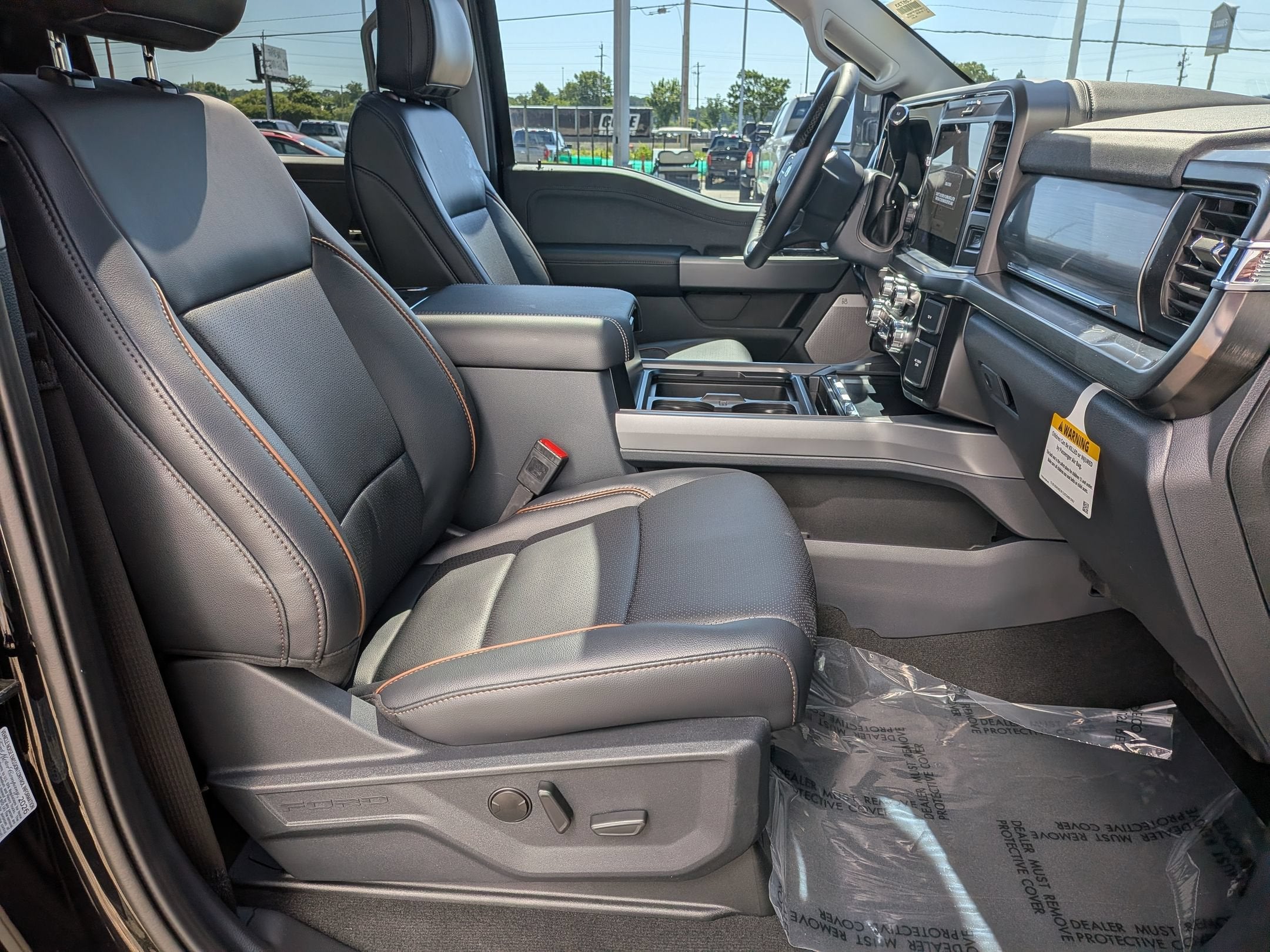 2026 Ford Super Duty F-350 DRW LARIAT