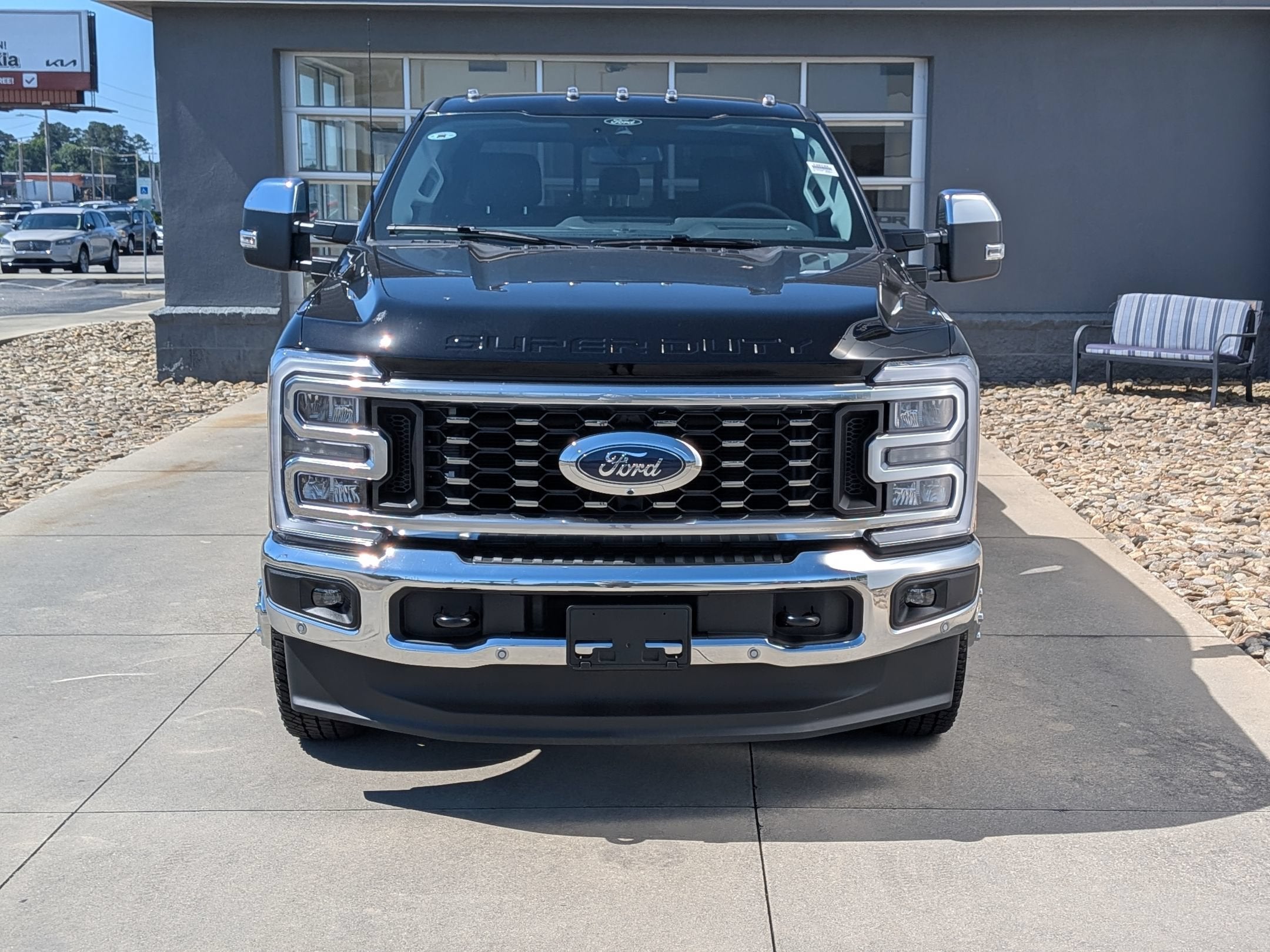 2026 Ford Super Duty F-350 DRW LARIAT