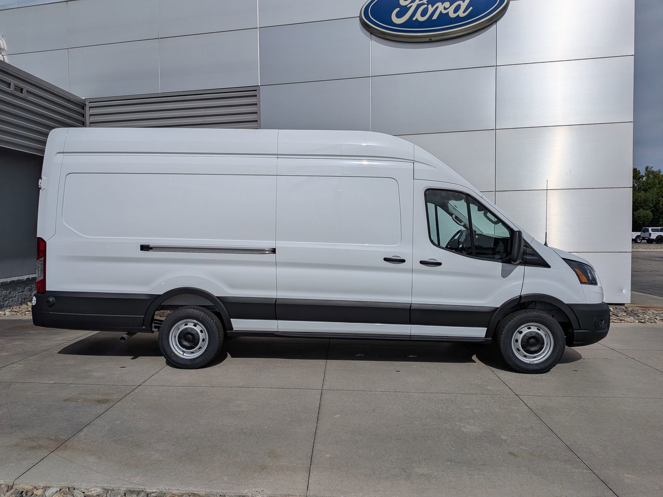 2026 Ford Transit Cargo Van Base