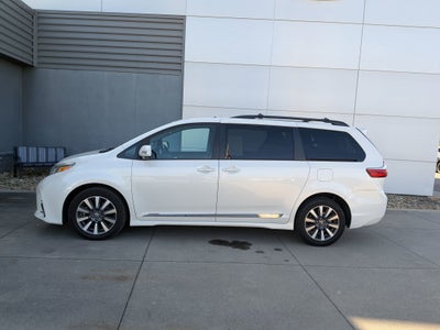 2020 Toyota Sienna Limited Premium