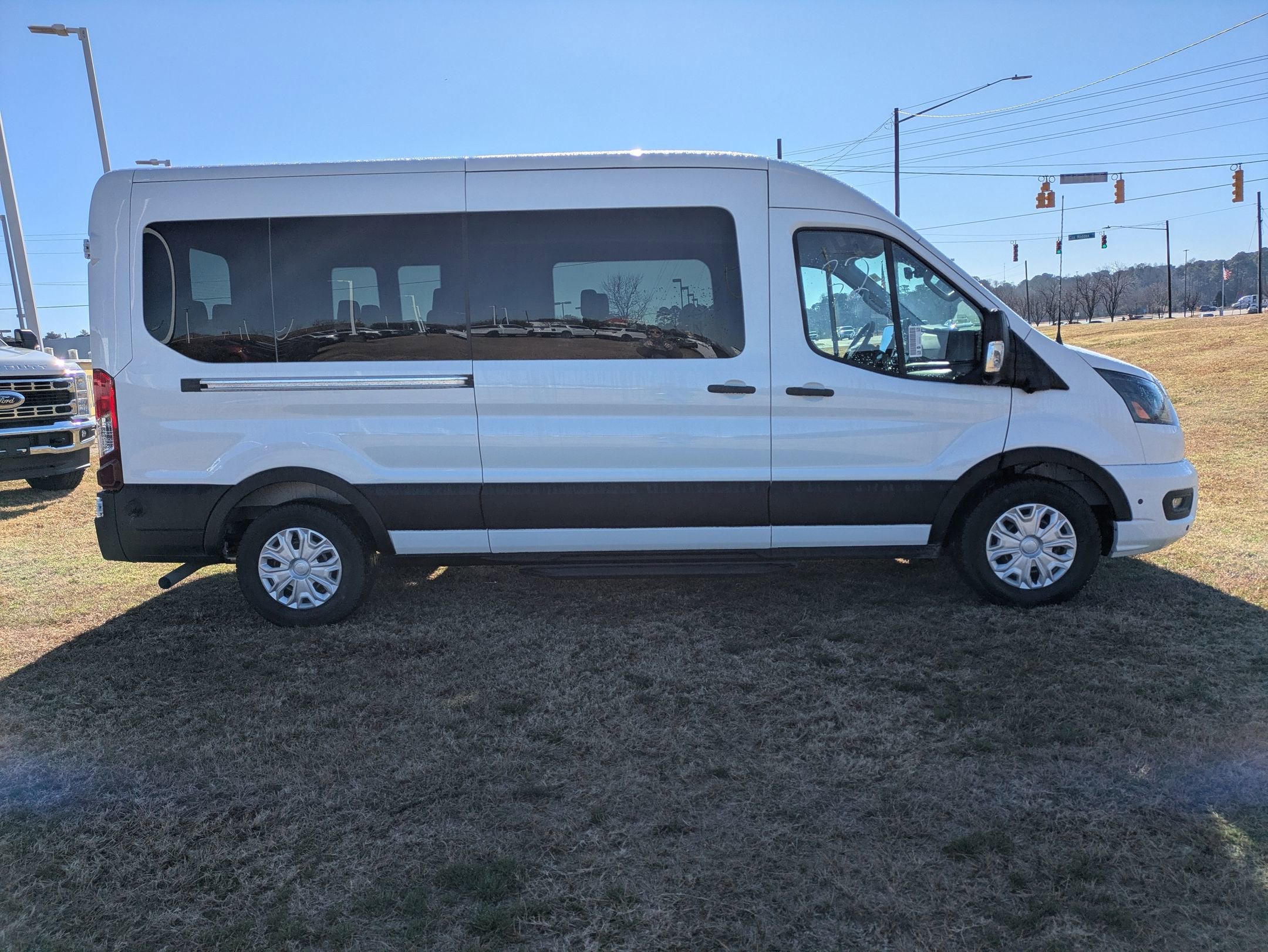 2026 Ford Transit Passenger Wagon XLT