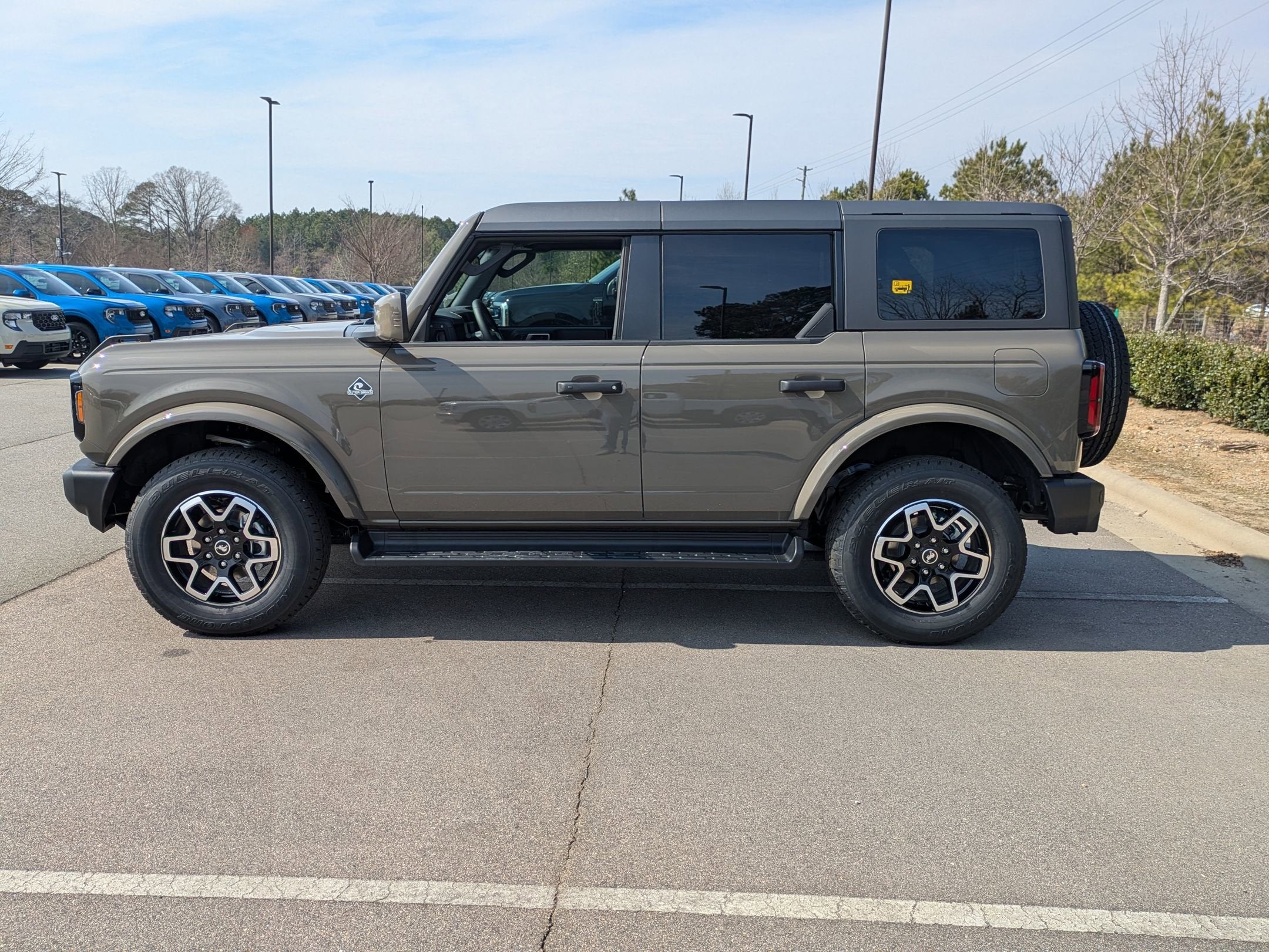2026 Ford Bronco Outer Banks