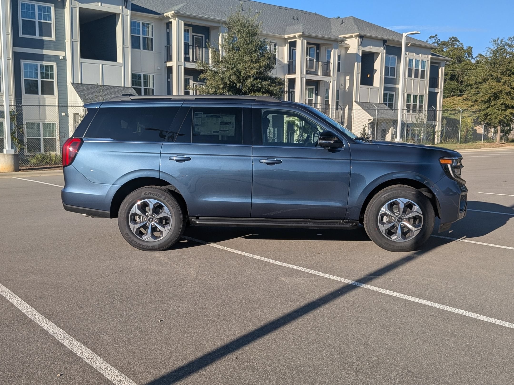2027 Ford Expedition Active
