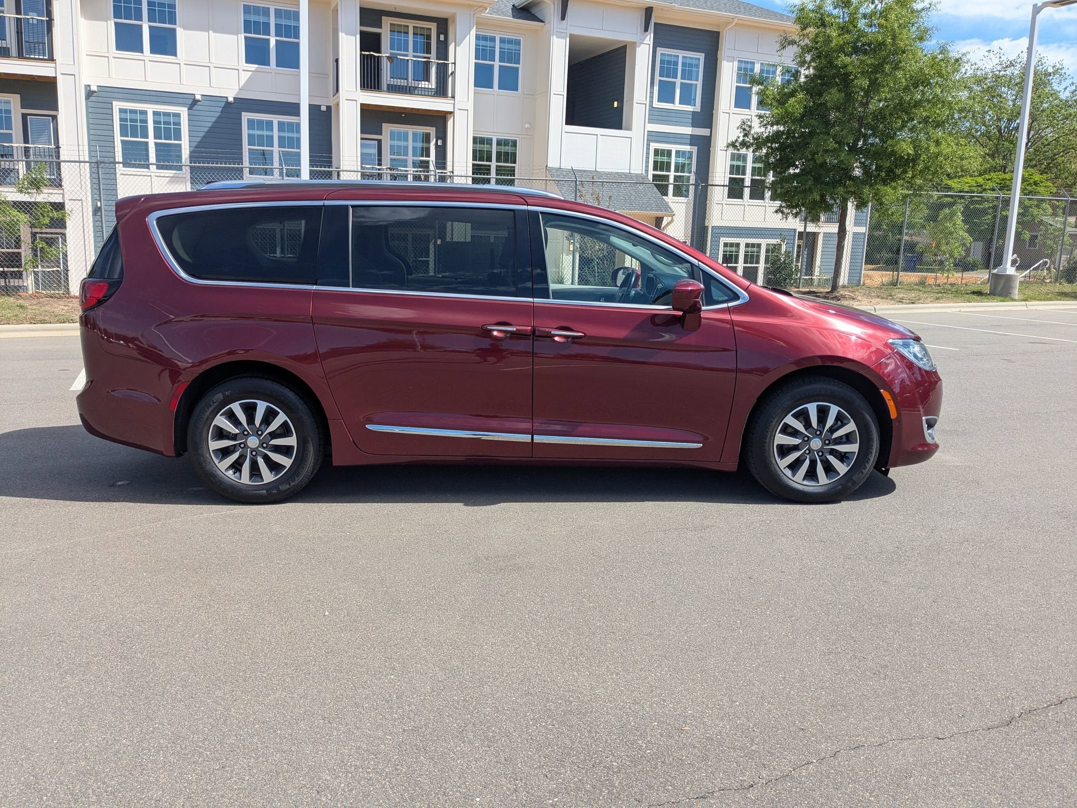 2020 Chrysler Pacifica Touring L Plus