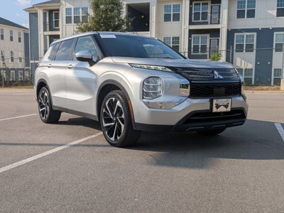 2022 Mitsubishi Outlander ES