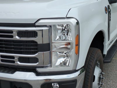 2026 Ford Super Duty F-350 DRW XL