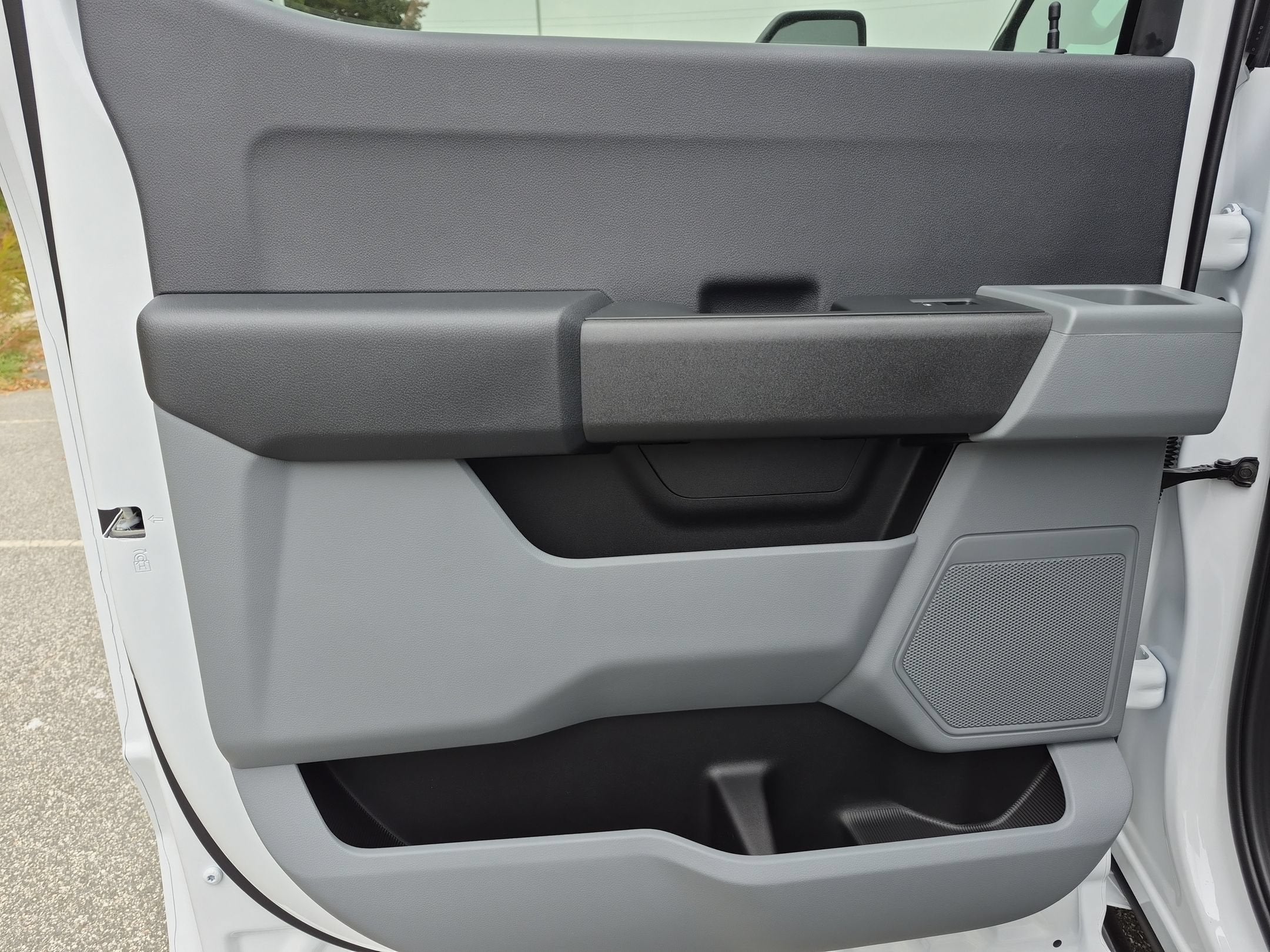 2027 Ford Super Duty F-550 DRW XL