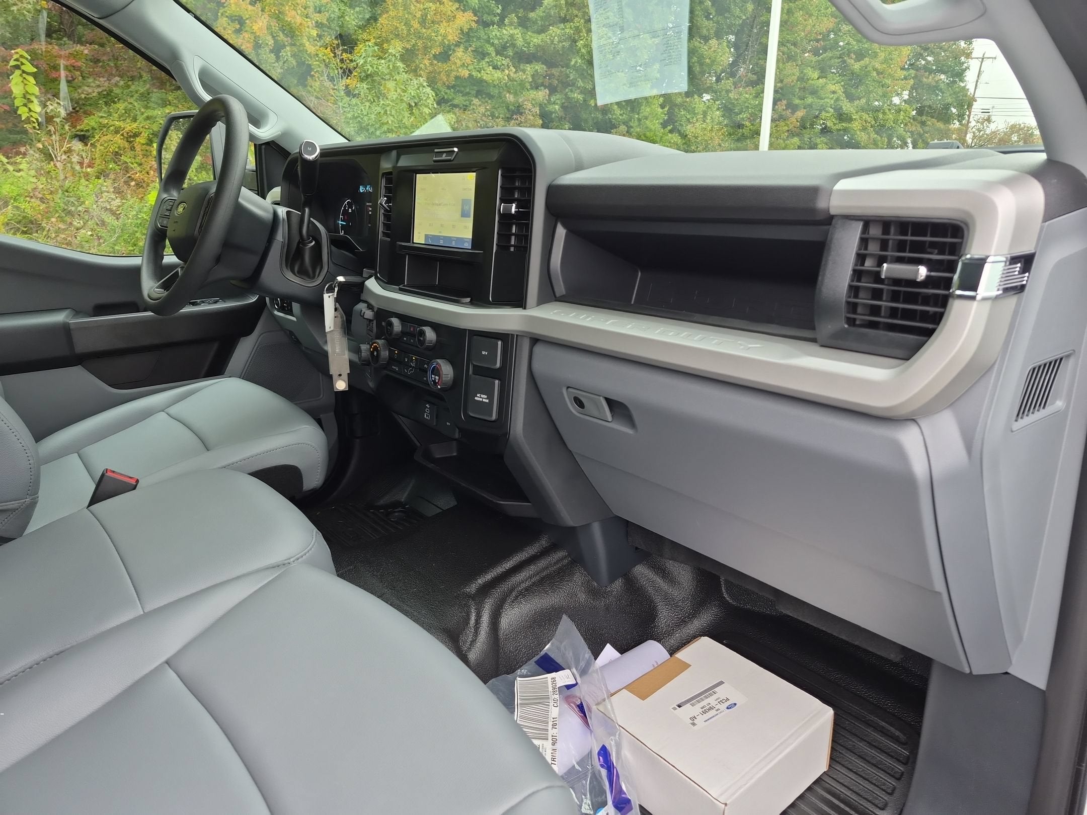 2027 Ford Super Duty F-550 DRW XL