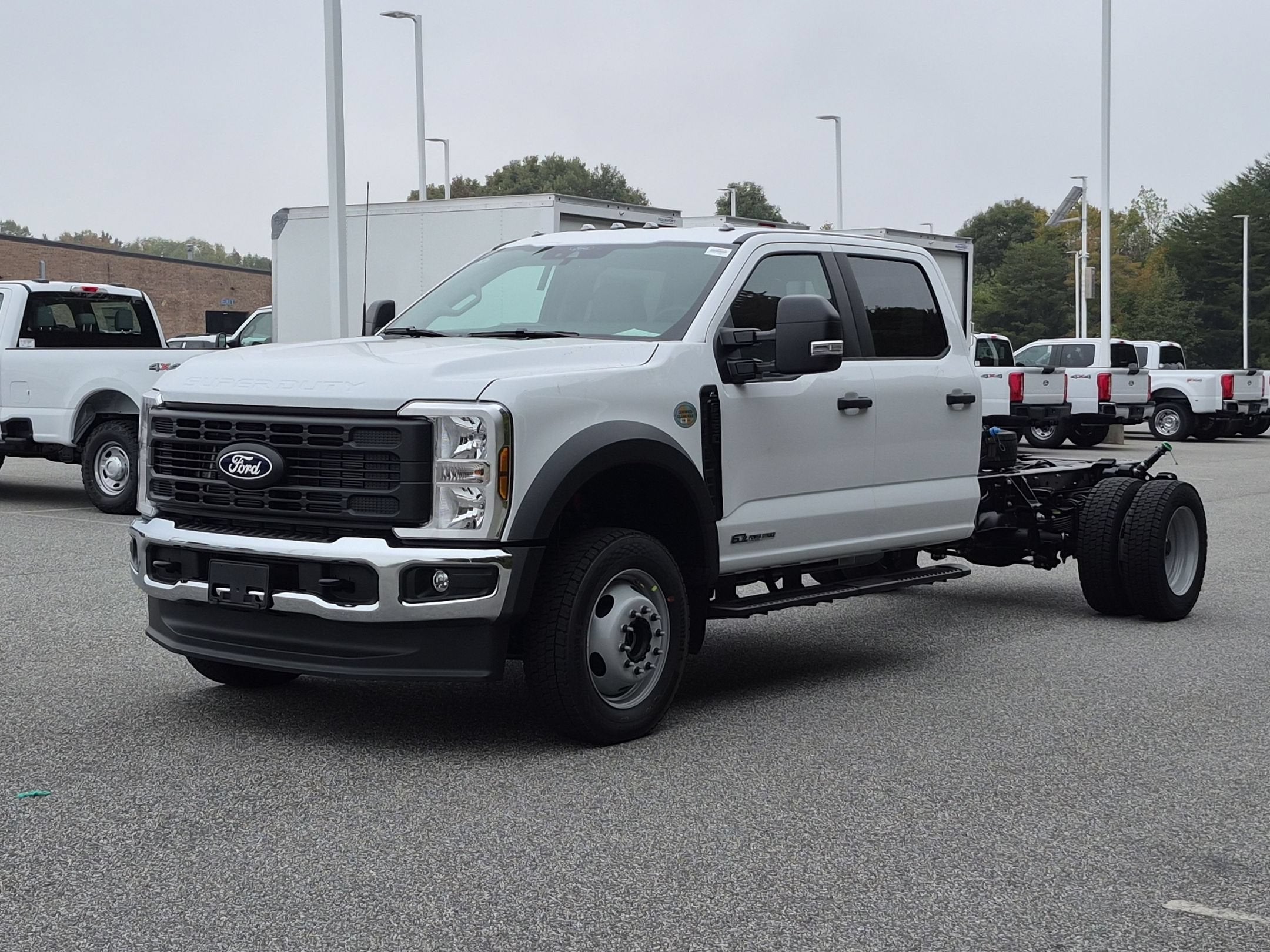 2027 Ford Super Duty F-550 DRW XL