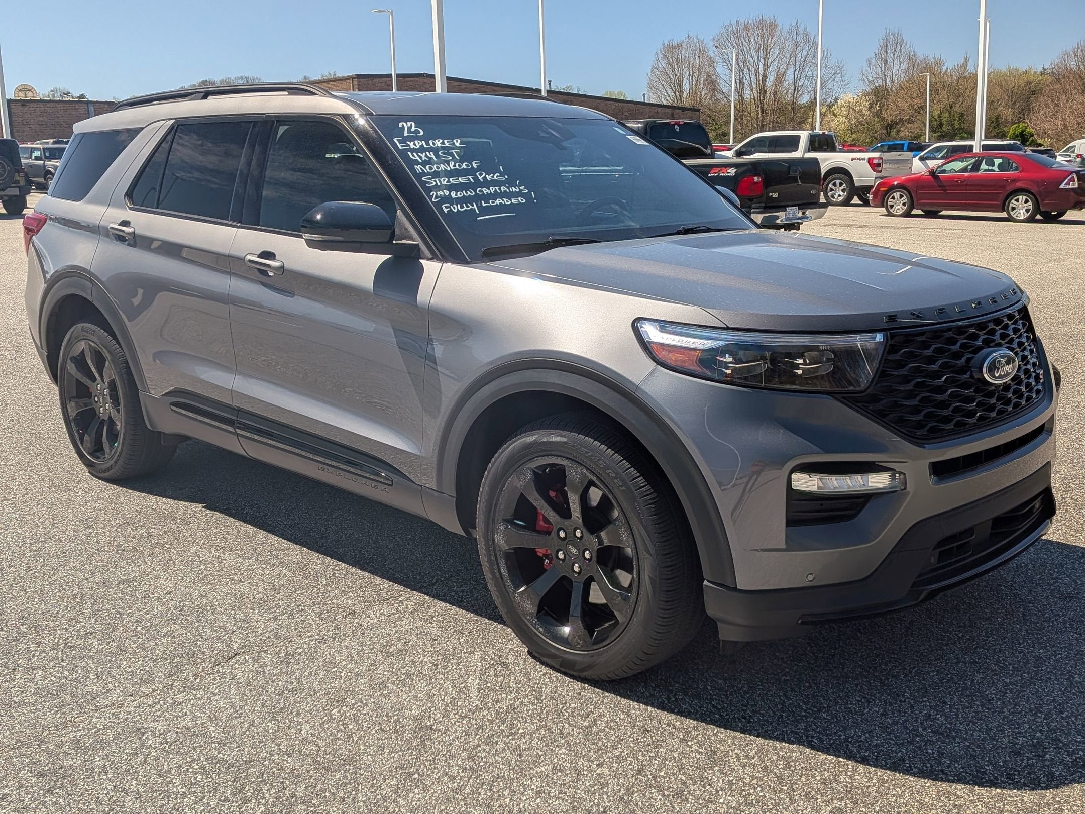 2023 Ford Explorer ST