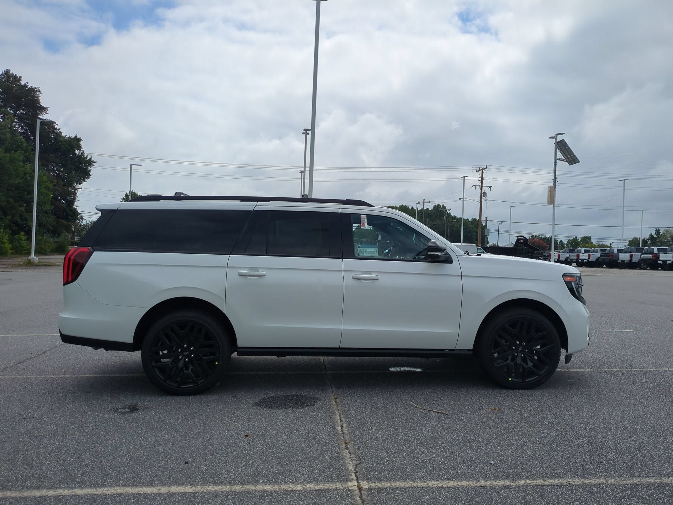 2027 Ford Expedition Max Platinum