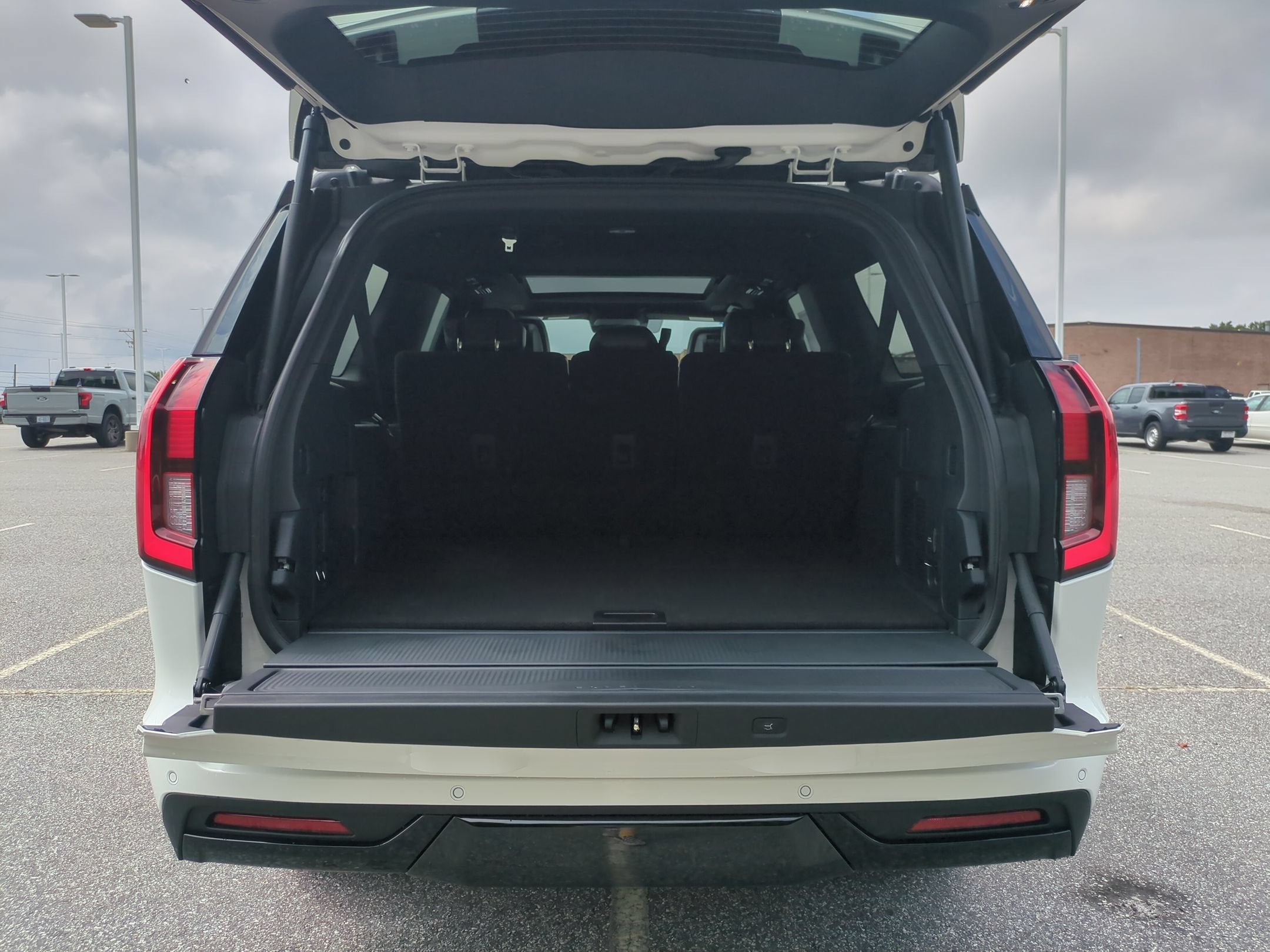 2027 Ford Expedition Max Platinum