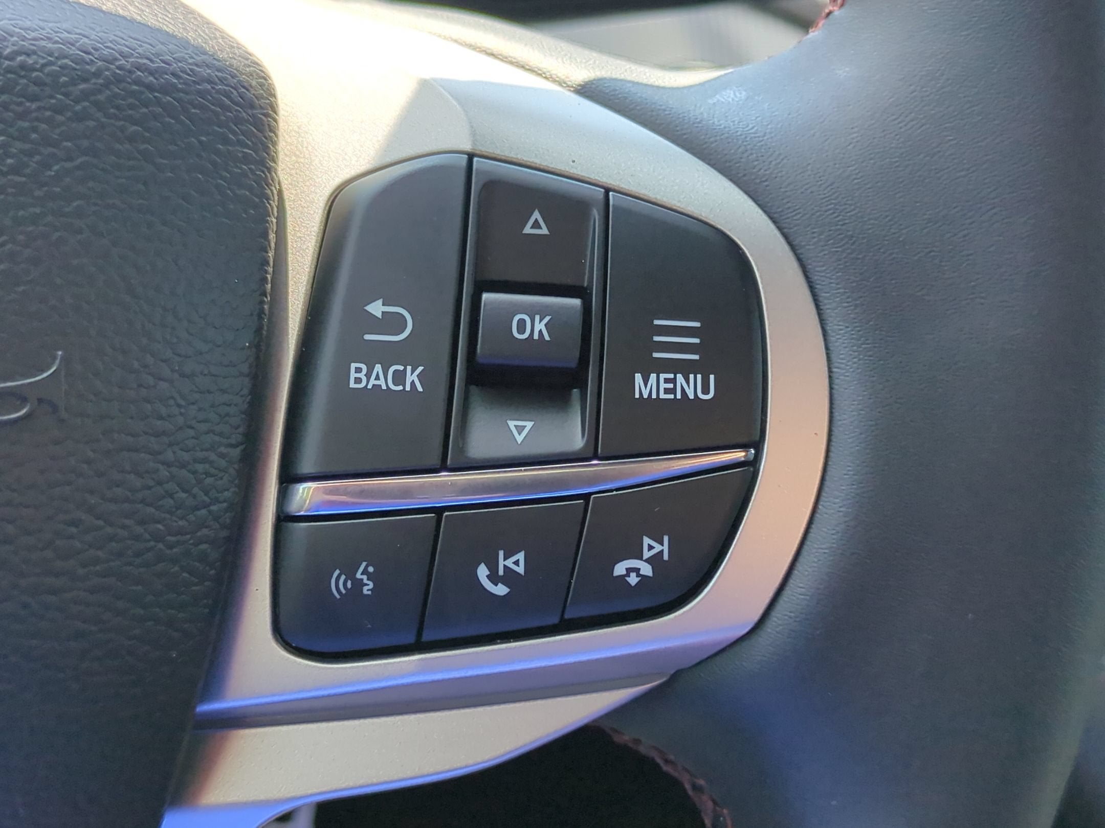 2027 Ford Explorer Active w/200A Pkg