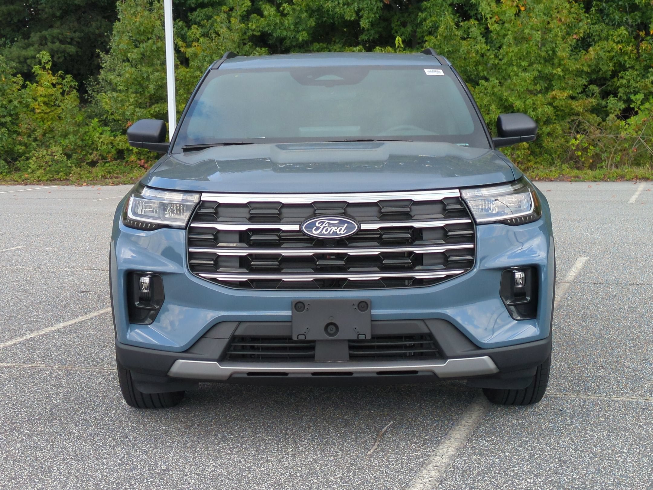 2027 Ford Explorer Active w/200A Pkg