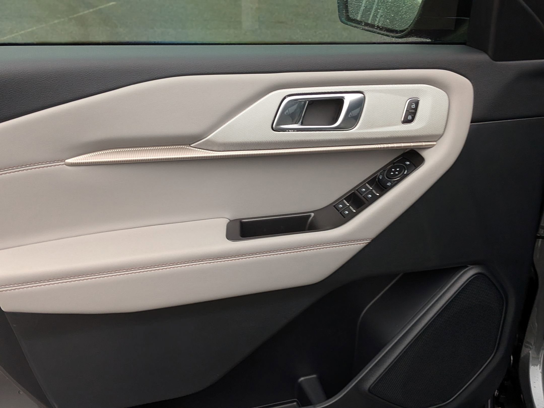 2026 Ford Explorer Active (200A)