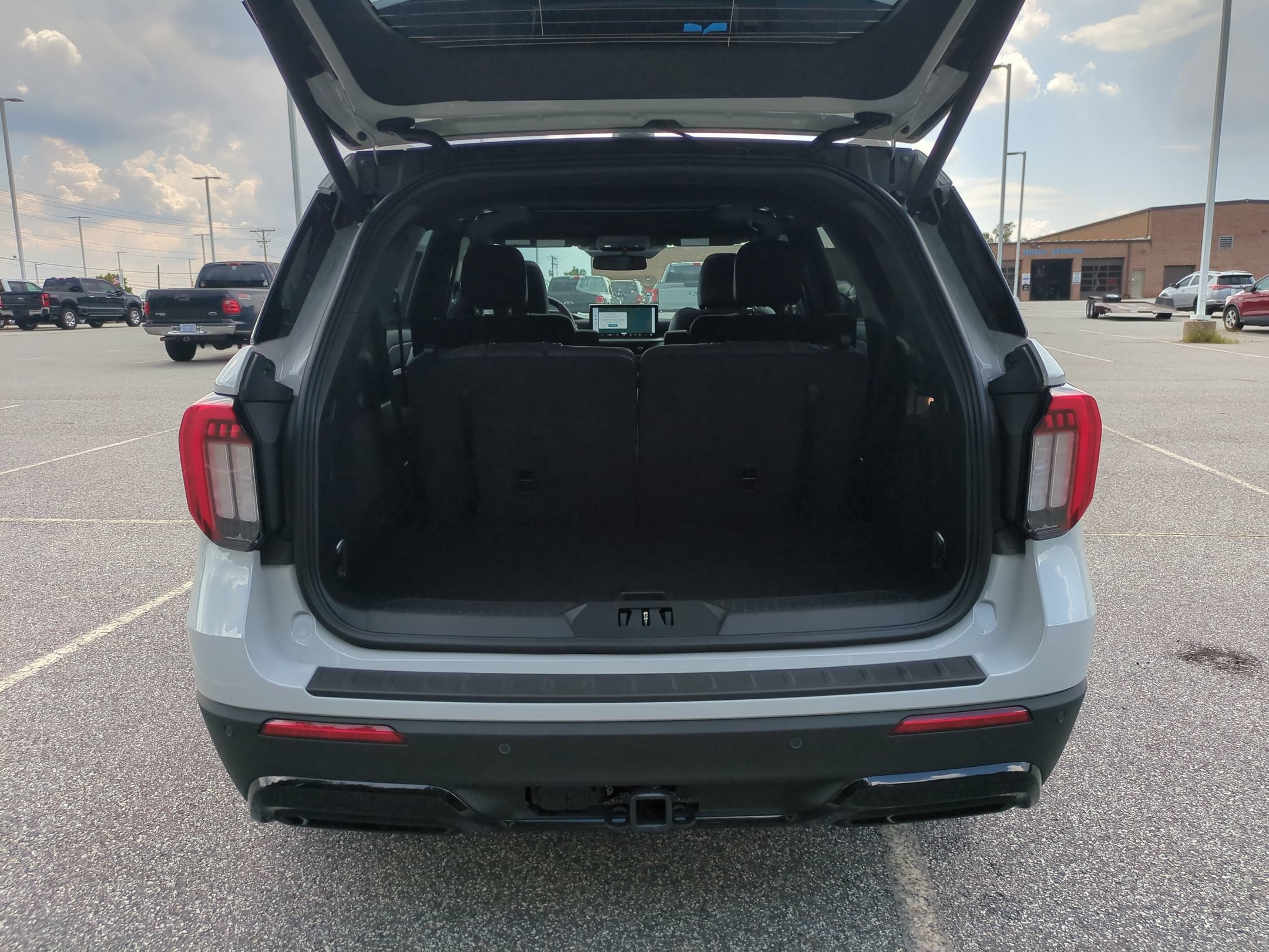 2027 Ford Explorer ST-Line