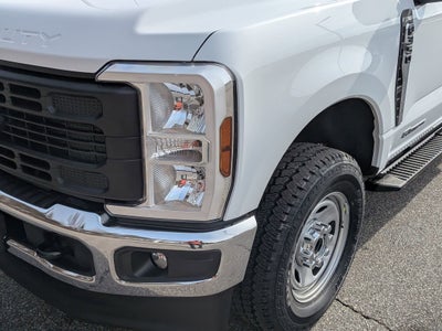 2026 Ford Super Duty F-350 SRW XLT