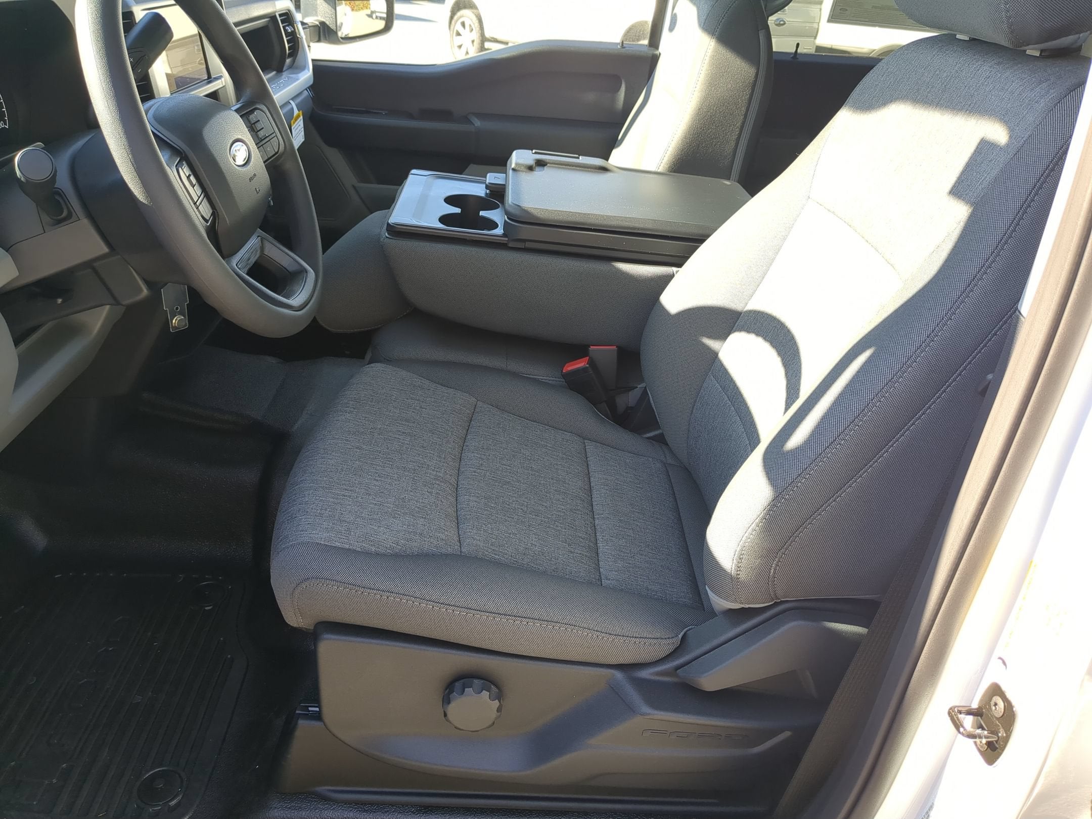 2027 Ford Super Duty F-450 DRW XL