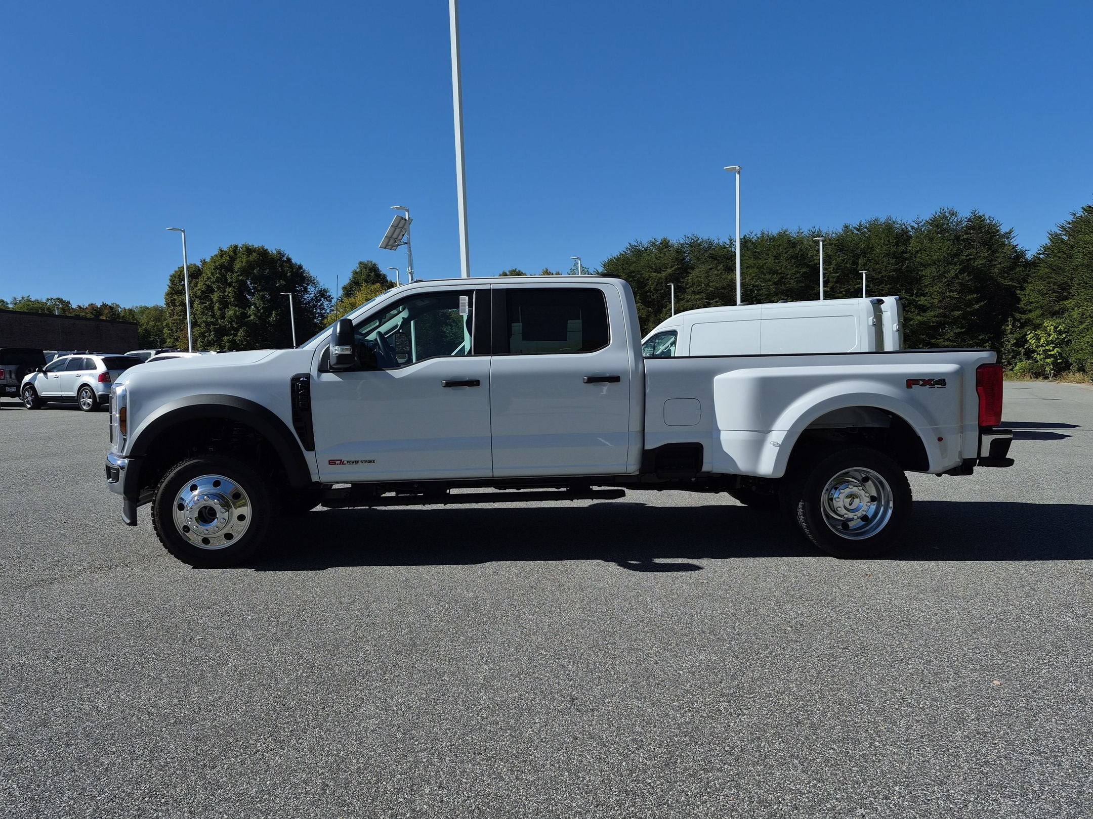 2027 Ford Super Duty F-450 DRW XL