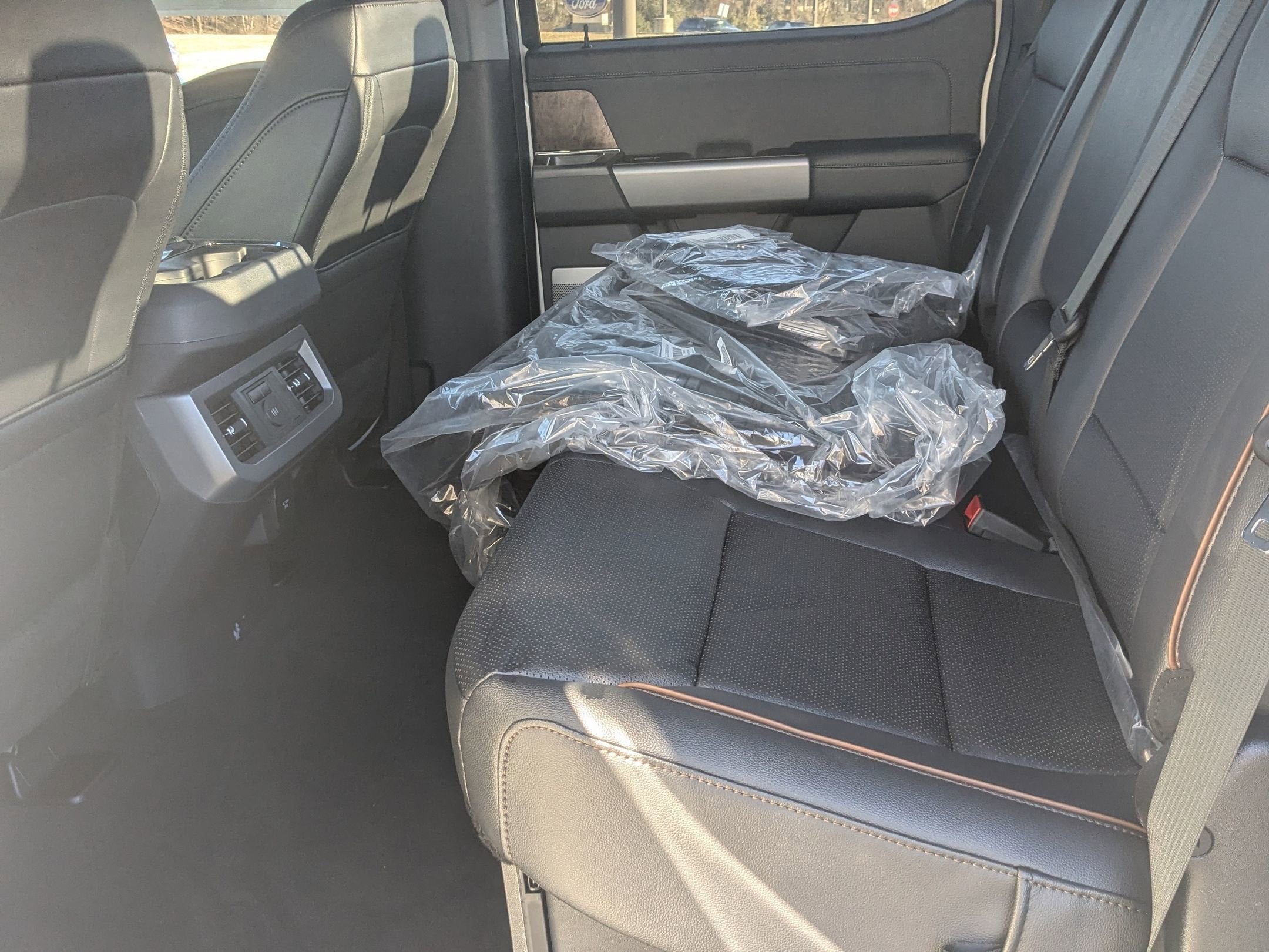 2025 Ford Super Duty F-350 SRW LARIAT