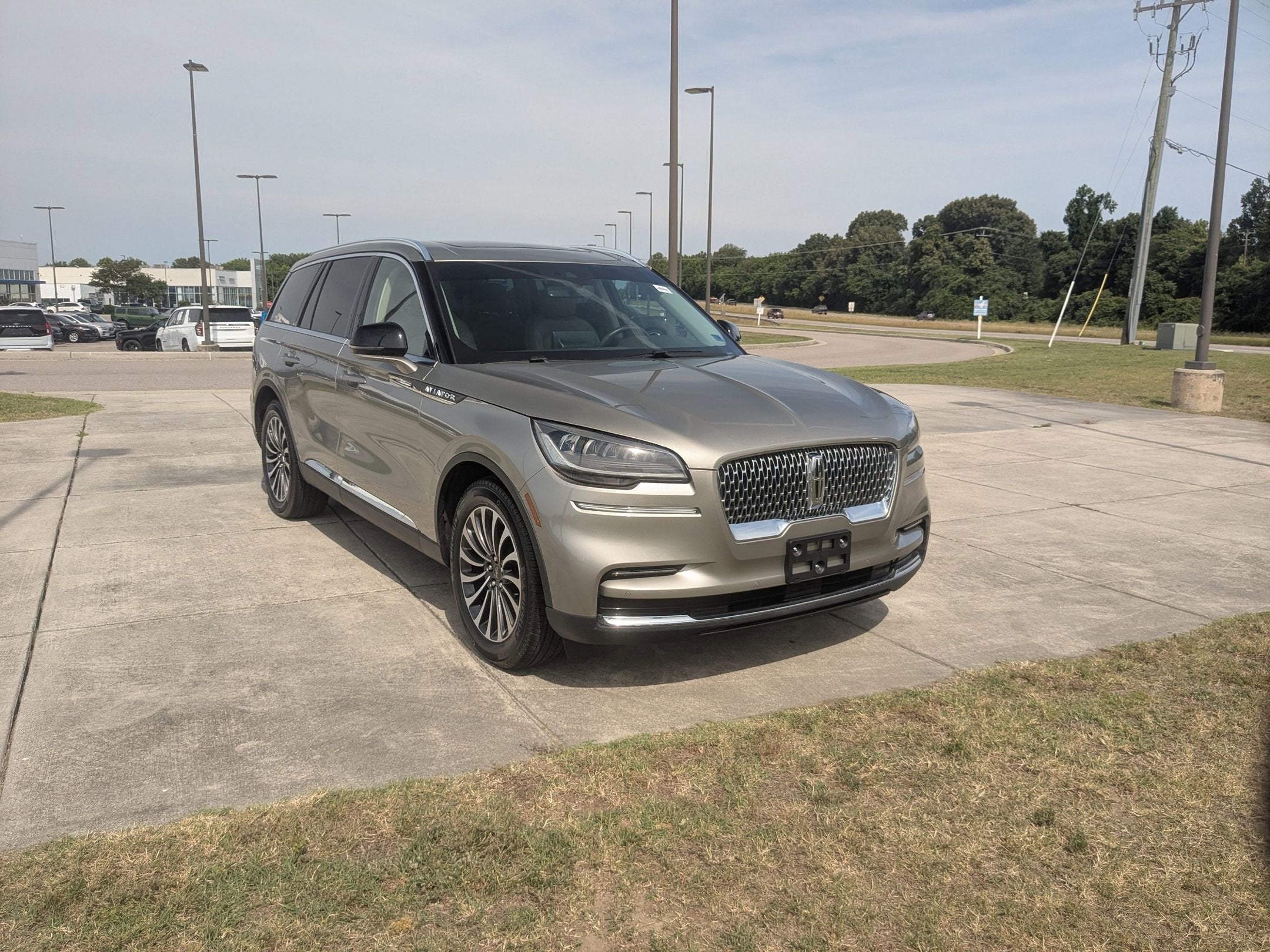 2023 Lincoln Aviator Standard