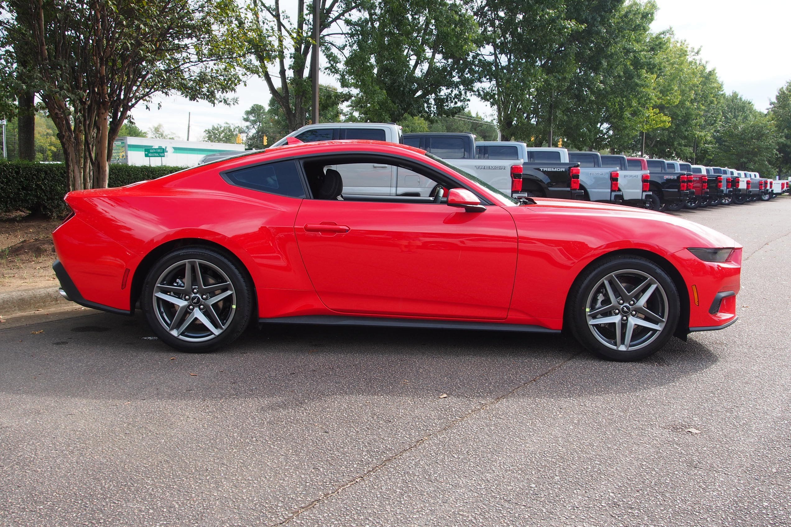 2025 Ford Mustang EcoBoost