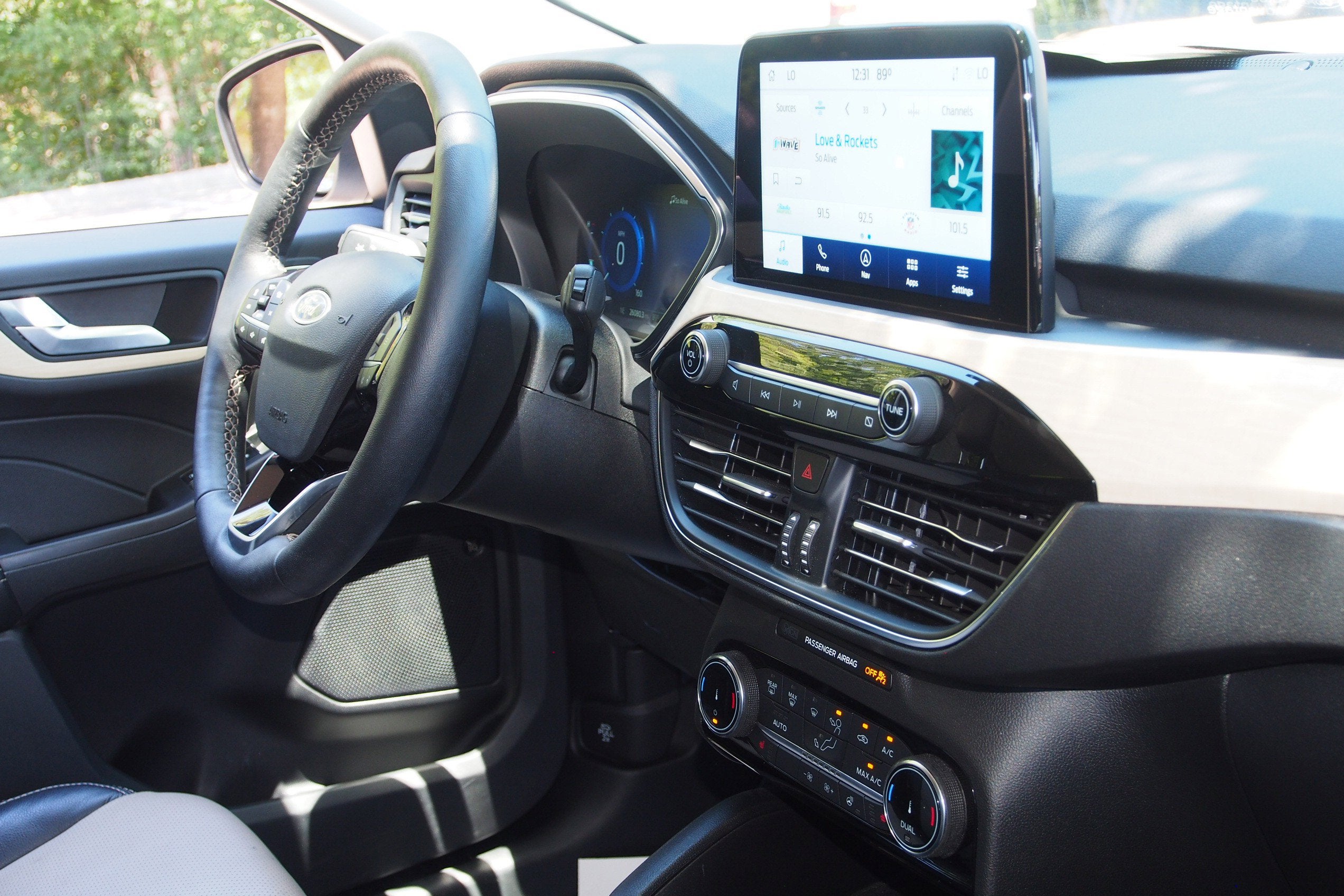 2022 Ford Escape Titanium Hybrid