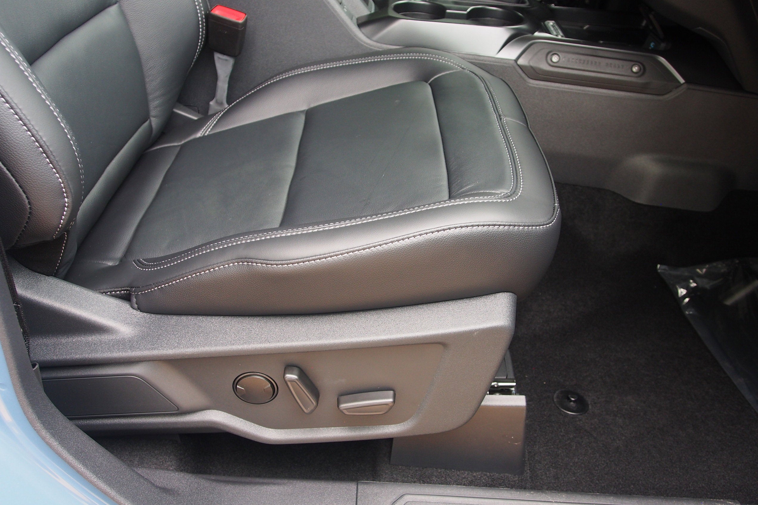 2025 Ford Bronco Outer Banks - Crossroads Courtesy Demo