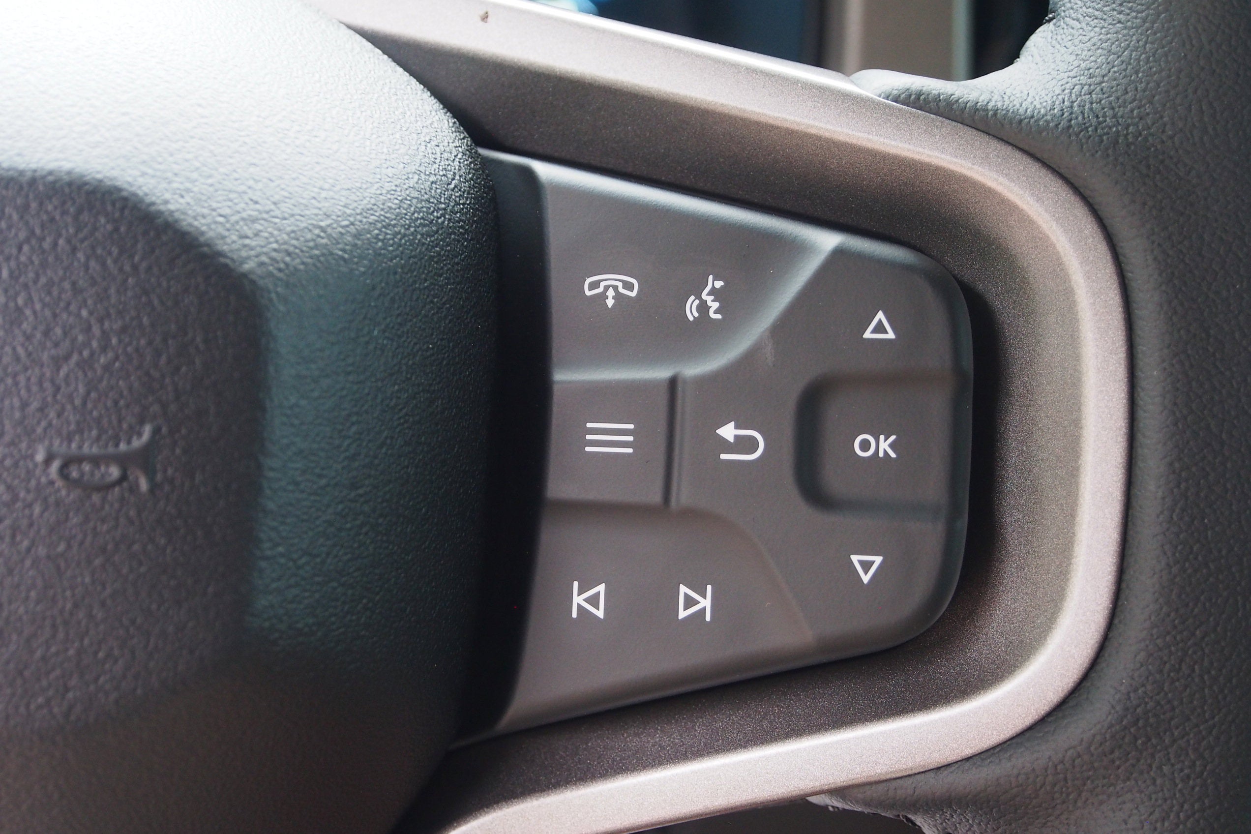 2025 Ford Bronco Outer Banks - Crossroads Courtesy Demo