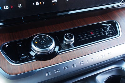 2027 Ford Expedition King Ranch