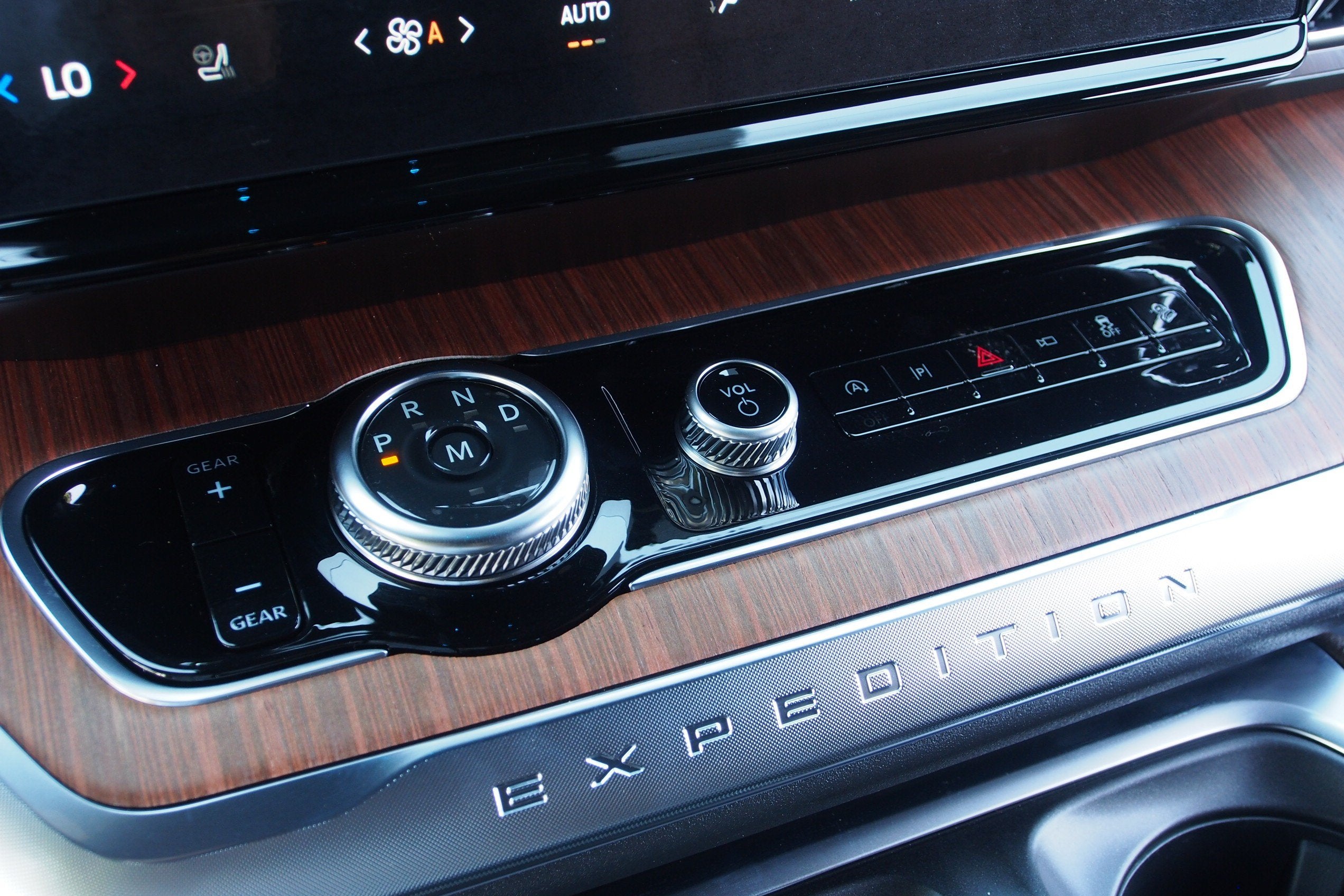 2027 Ford Expedition King Ranch