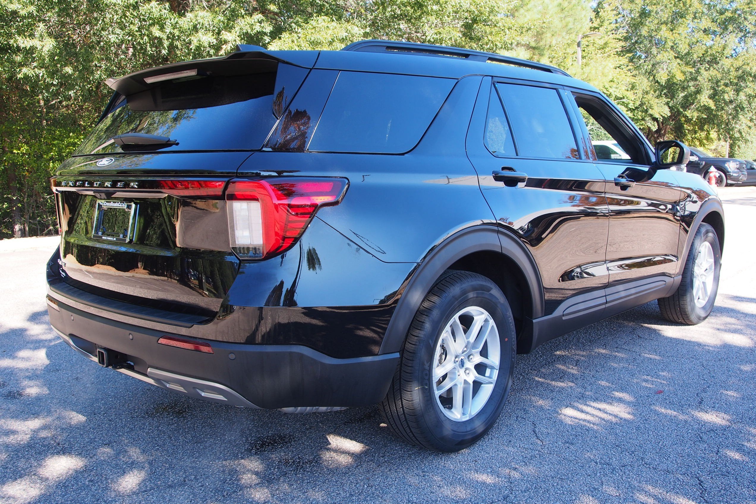 2027 Ford Explorer Active w/200A Pkg